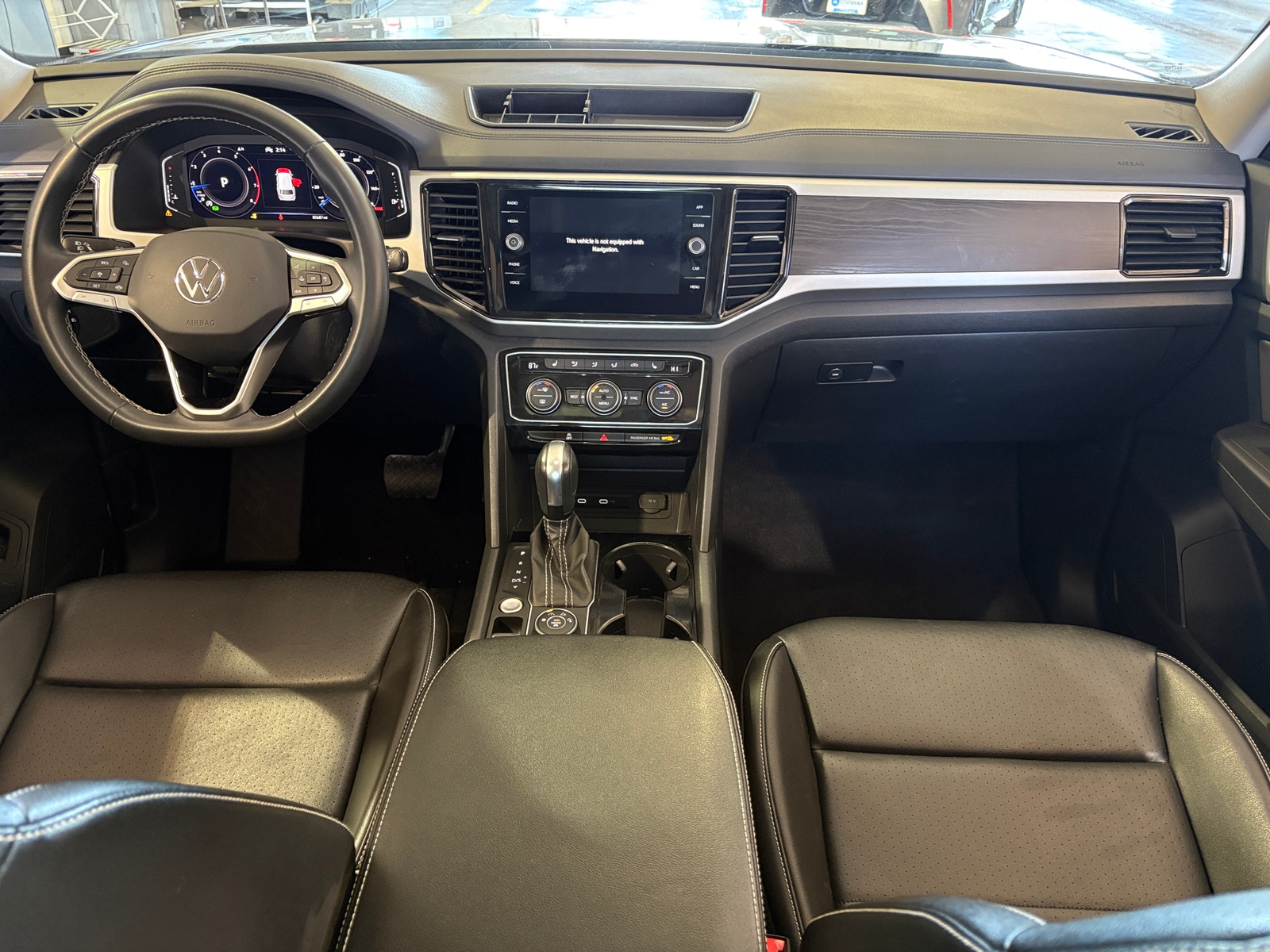 Thumbnail: 2022 Volkswagen Atlas - 2