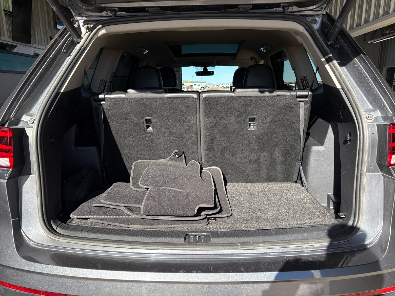 Thumbnail: 2022 Volkswagen Atlas - 6