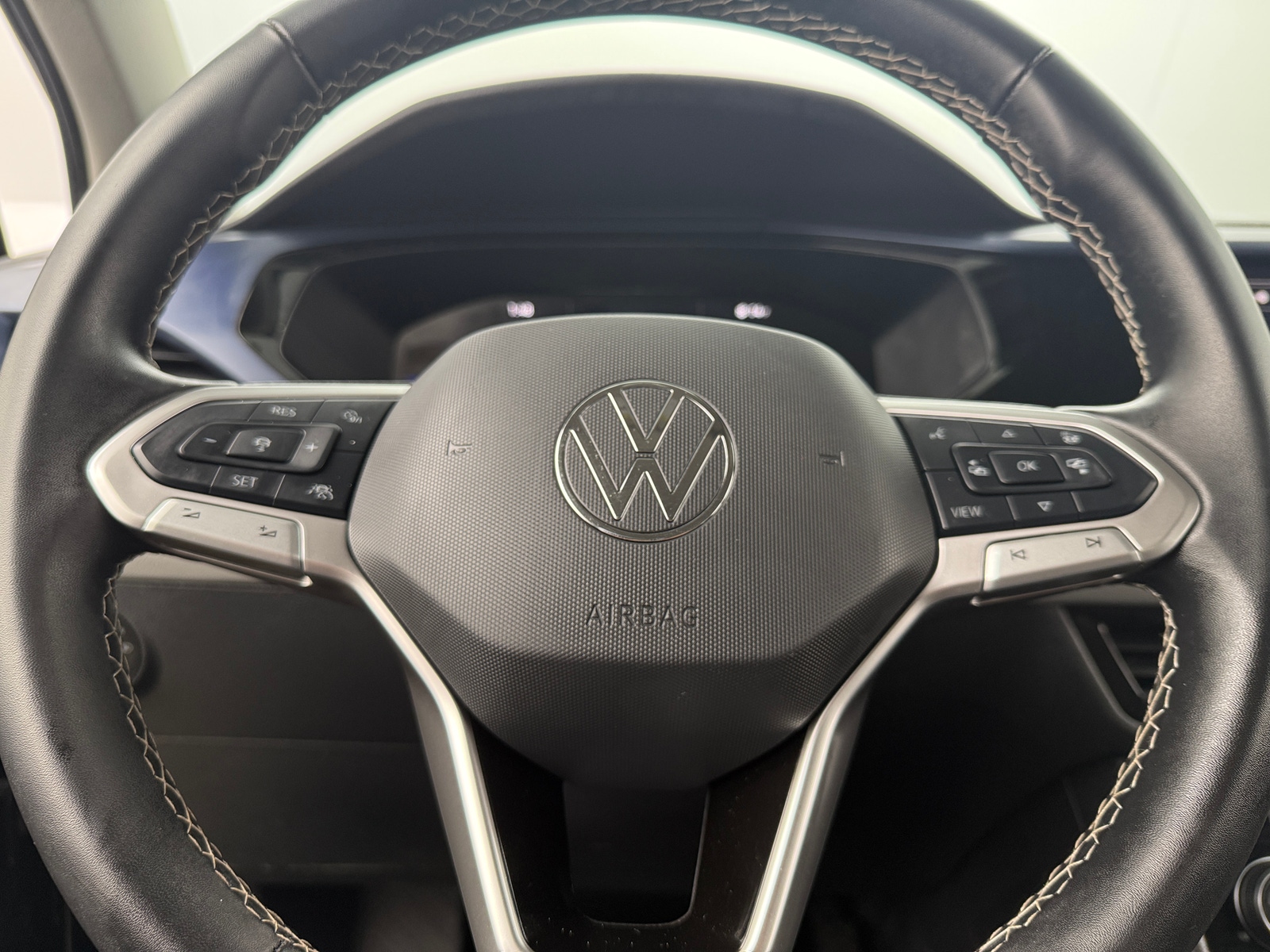 Thumbnail: 2024 Volkswagen Taos - 4