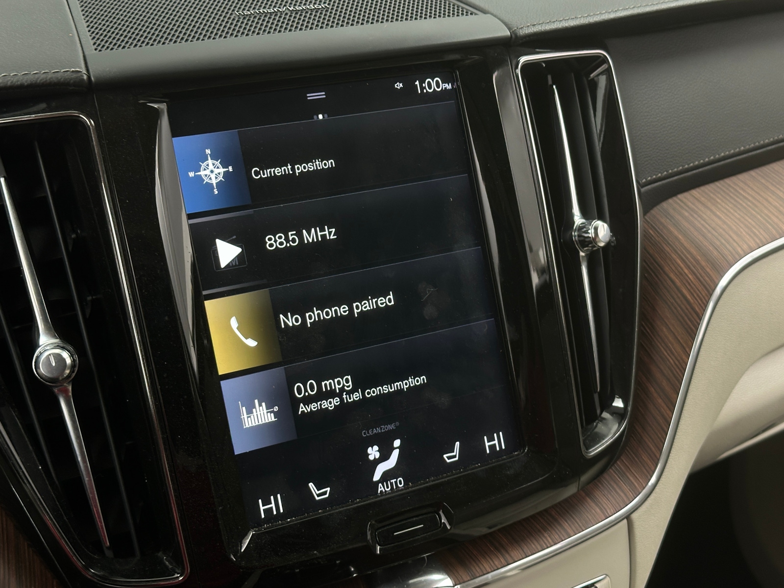 Thumbnail: 2019 Volvo XC60 - 3