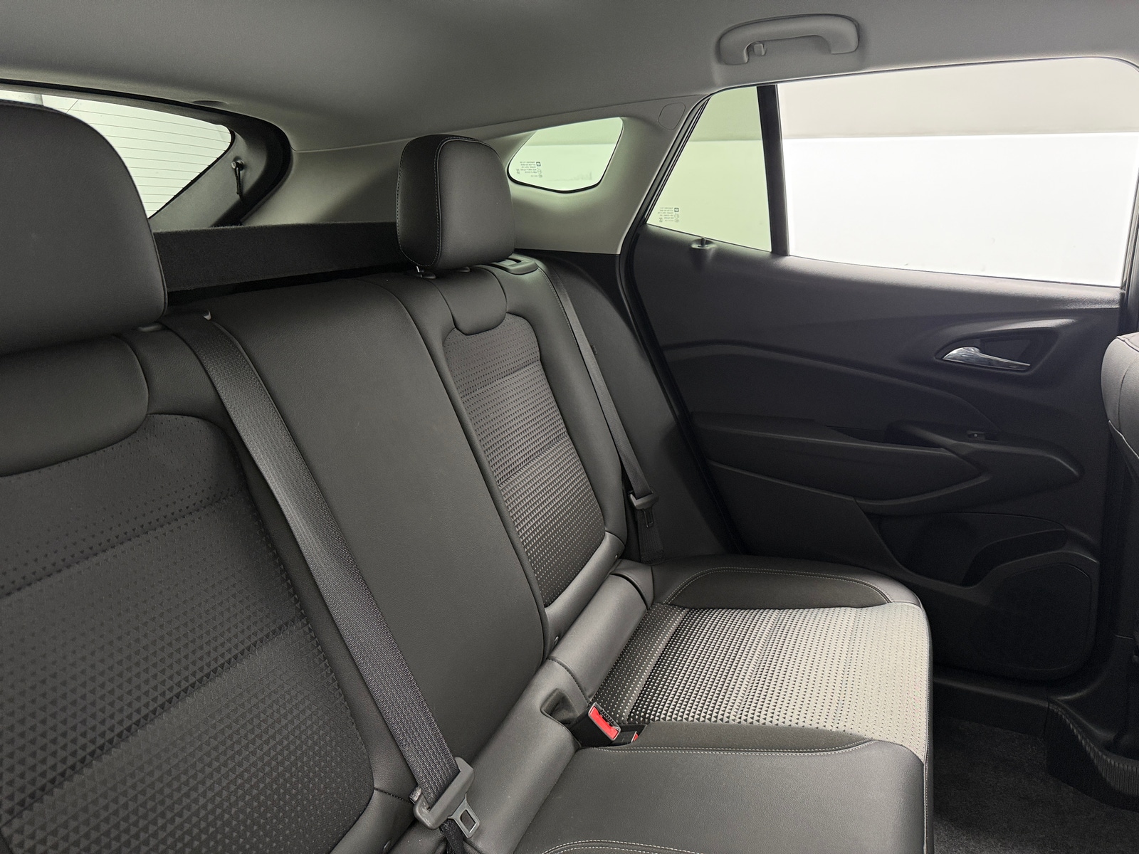 Thumbnail: 2025 Chevrolet Trax - 6