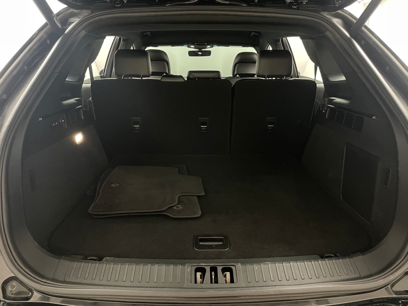 Thumbnail: 2019 Lincoln Nautilus - 6