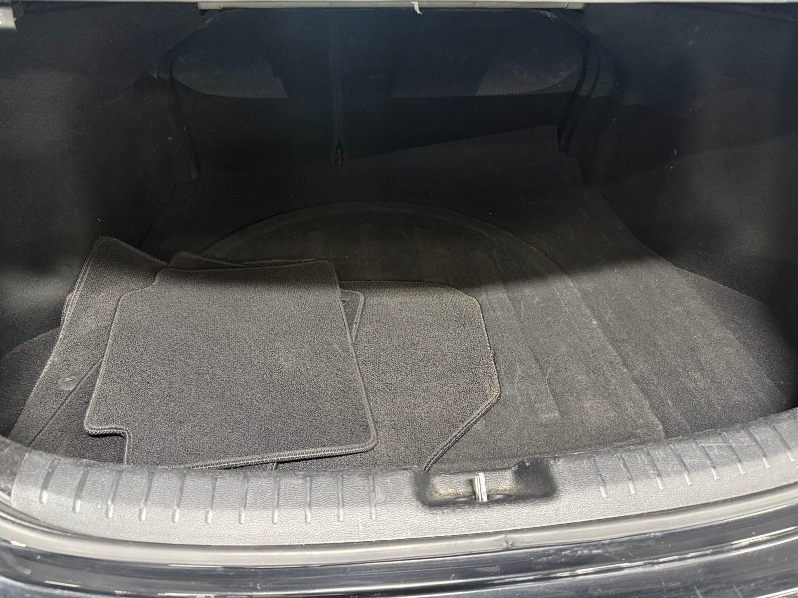 Thumbnail: 2023 Kia Forte - 7