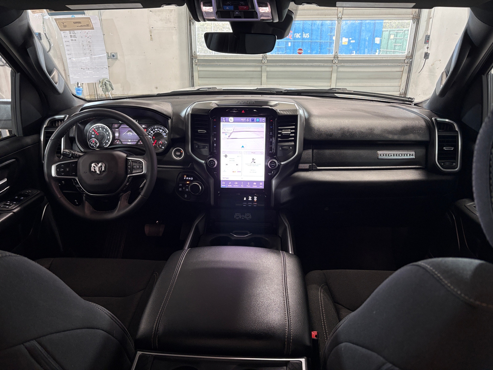 Thumbnail: 2025 RAM 1500 - 3