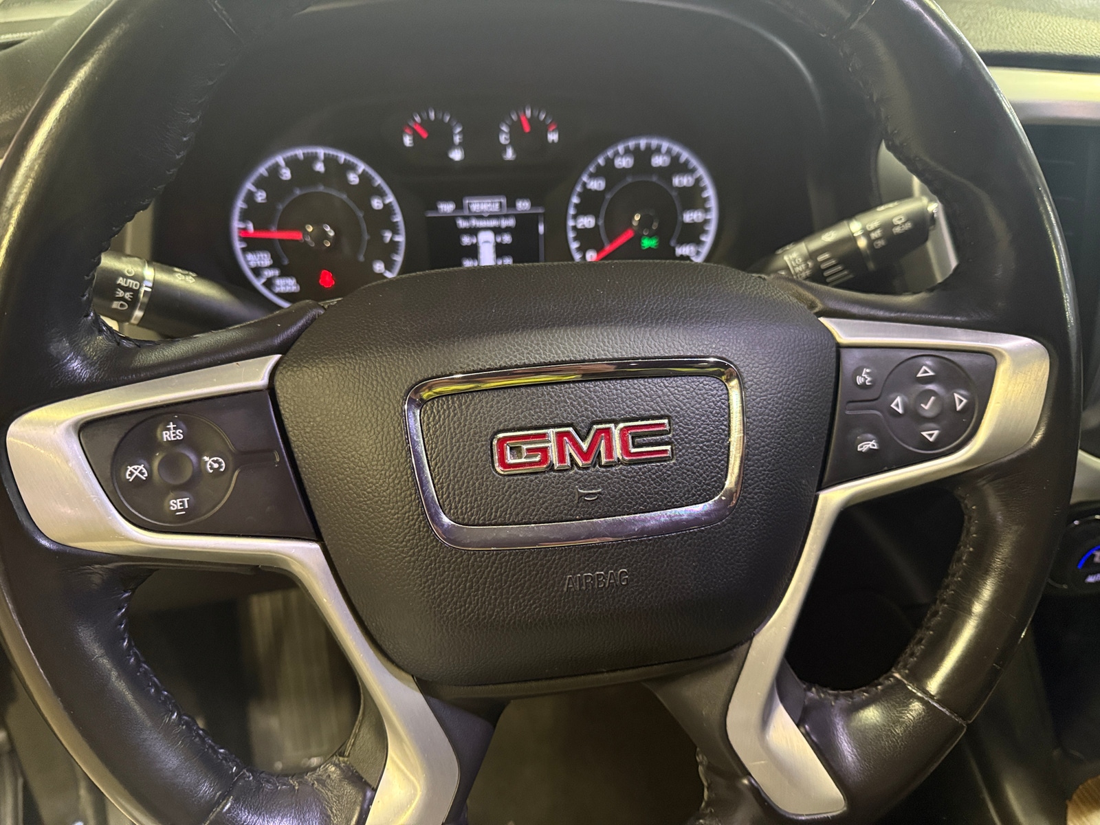 Thumbnail: 2018 GMC Acadia - 5