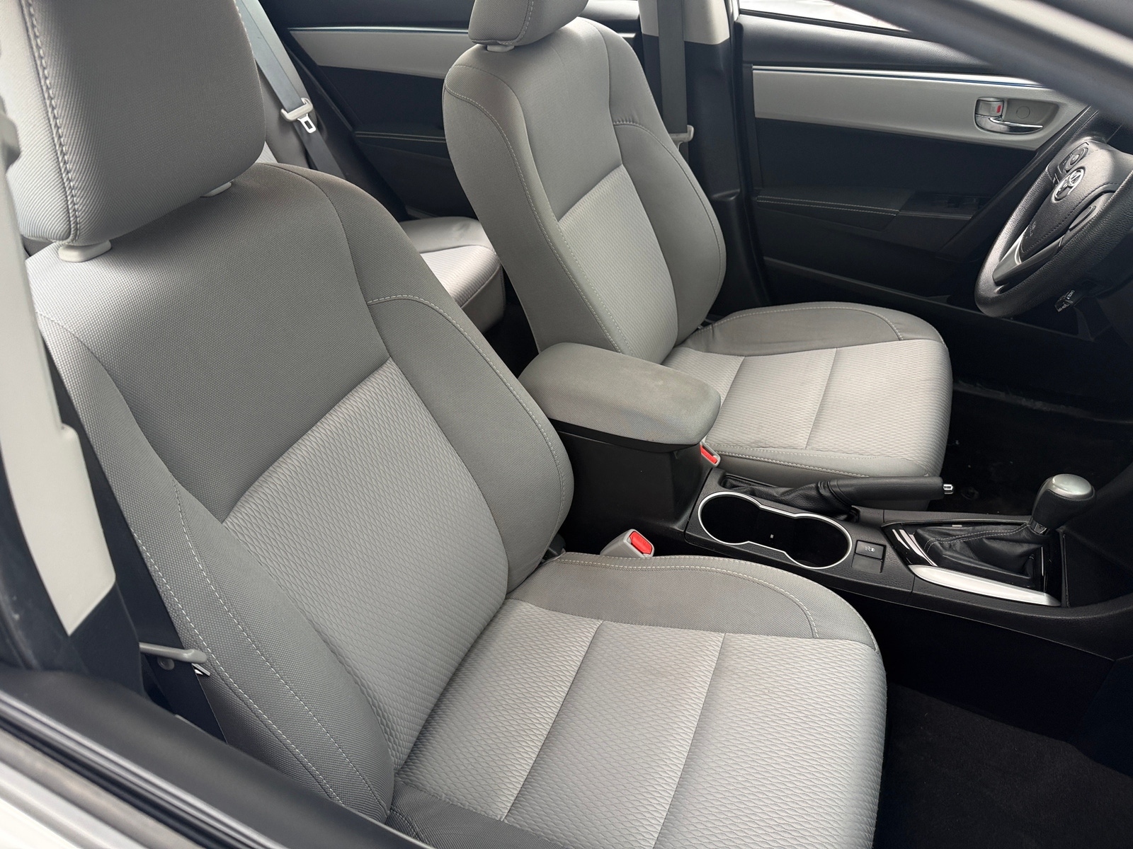 Thumbnail: 2015 Toyota Corolla - 2