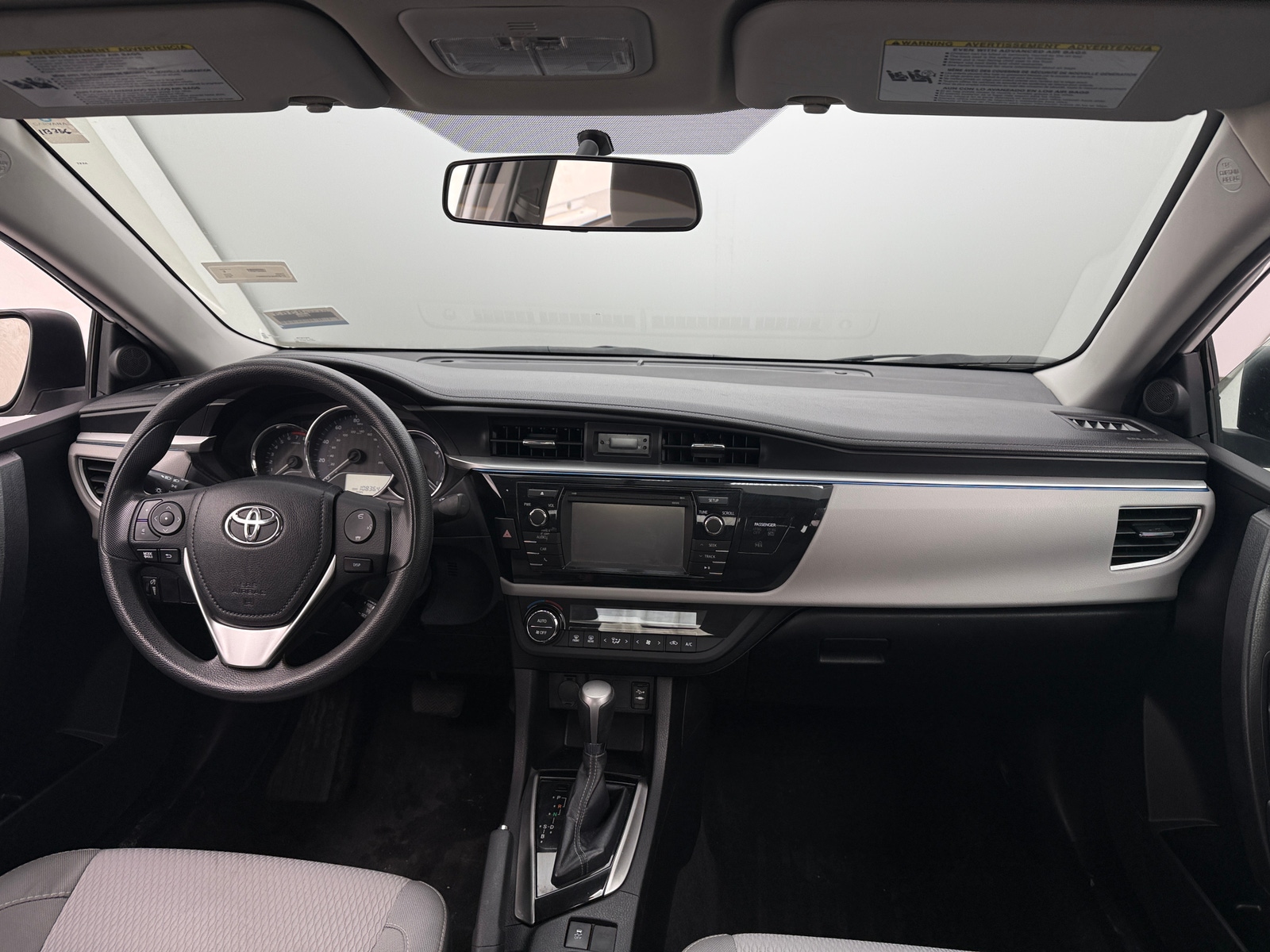 Thumbnail: 2015 Toyota Corolla - 3