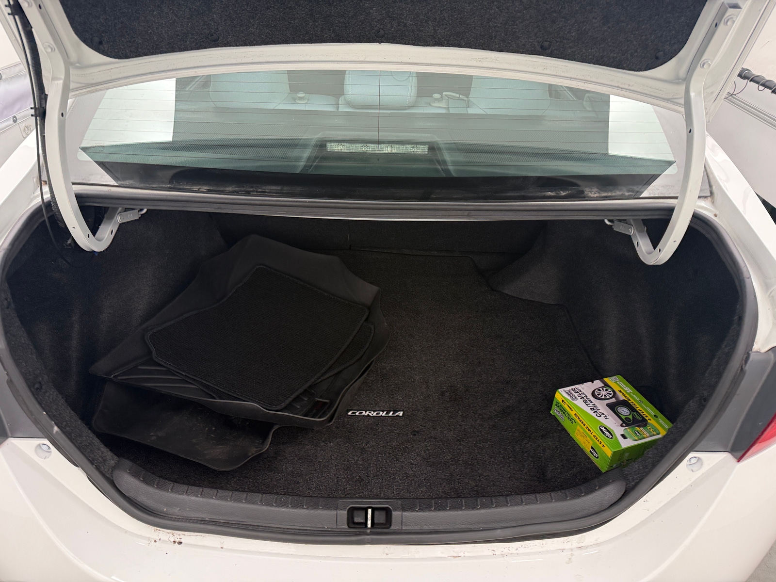 Thumbnail: 2015 Toyota Corolla - 7