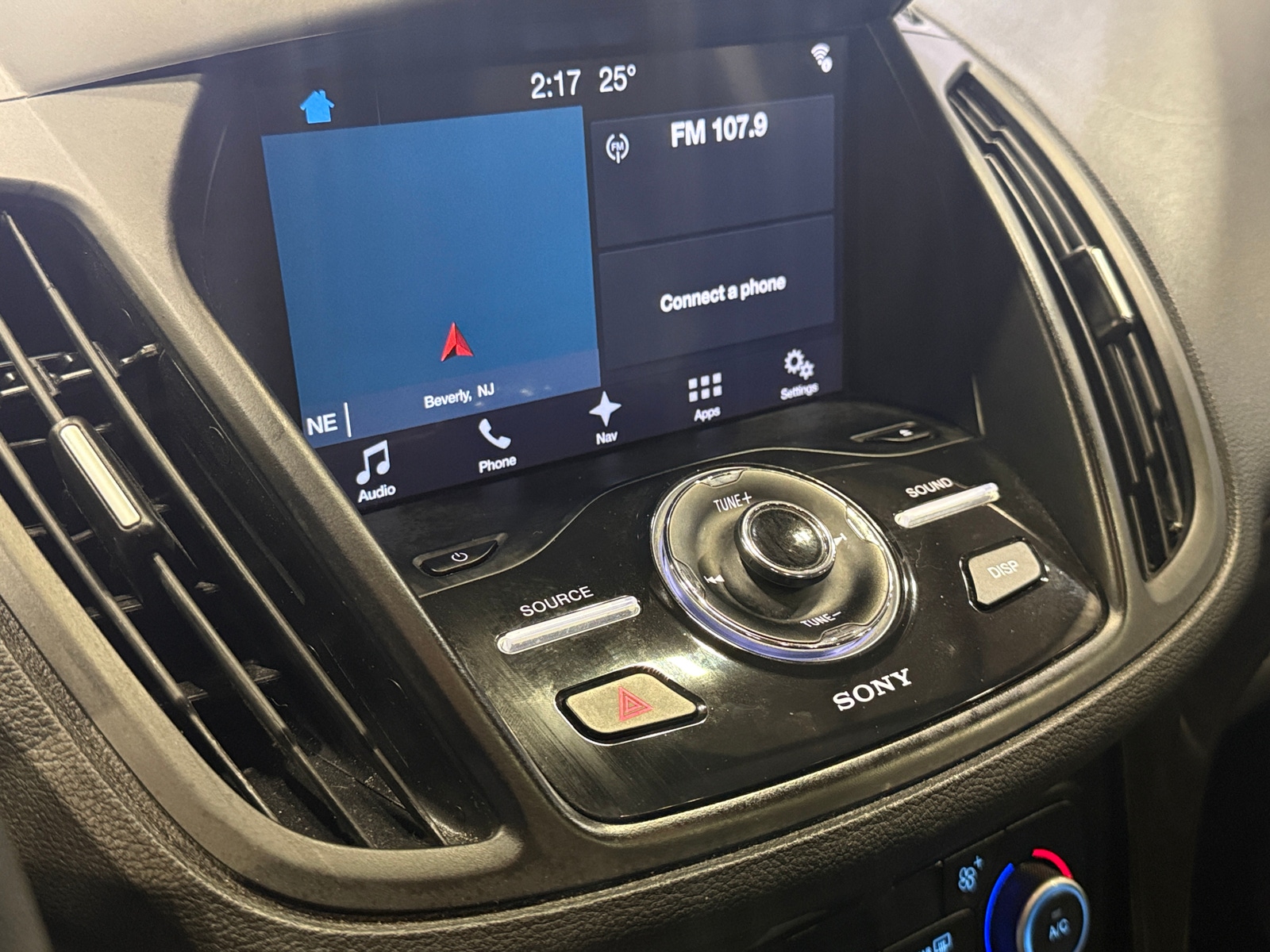 Thumbnail: 2018 Ford Escape - 3