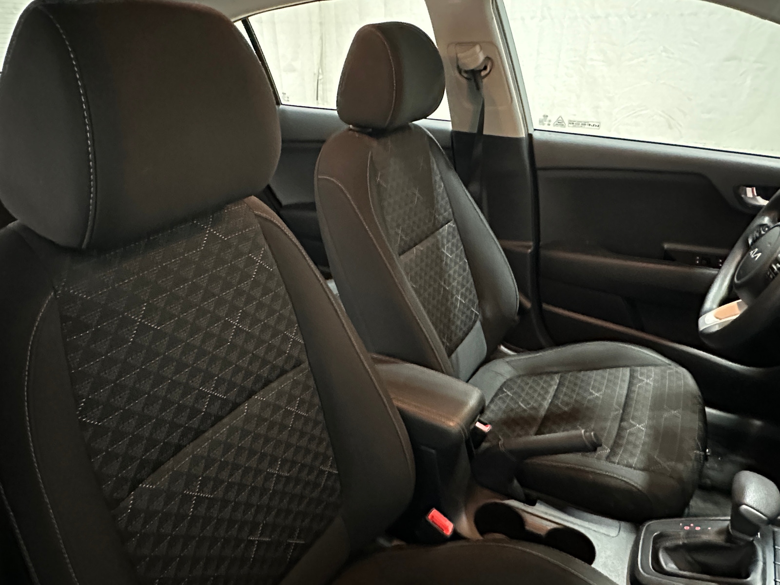 Thumbnail: 2022 Kia Rio - 2