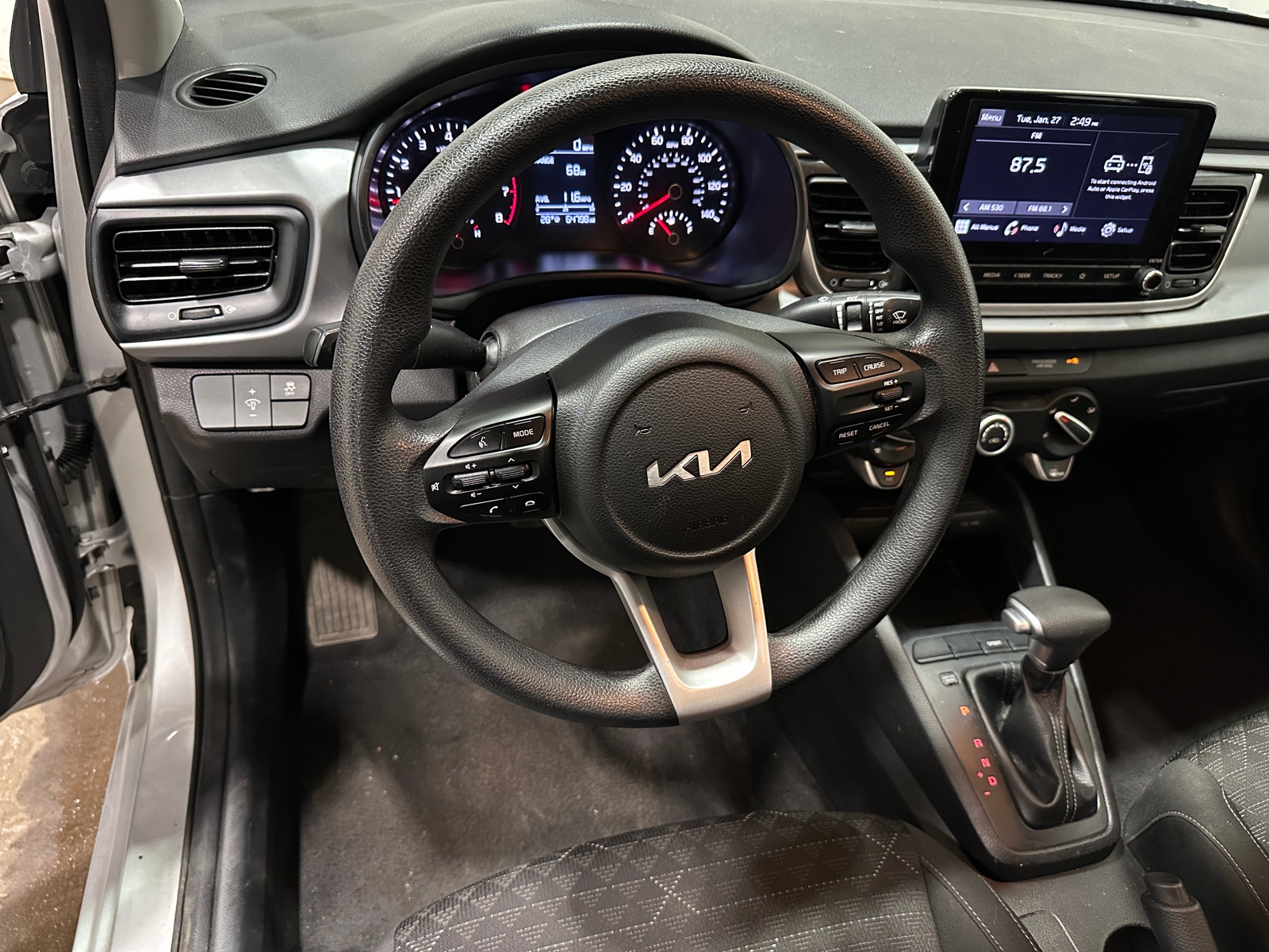 Thumbnail: 2022 Kia Rio - 5