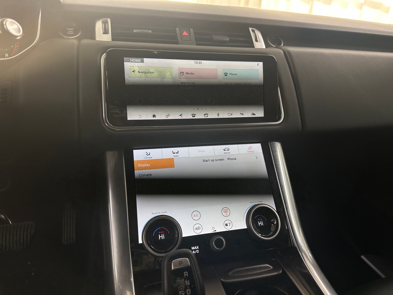 Thumbnail: 2020 Land Rover Range Rover Sport - 3