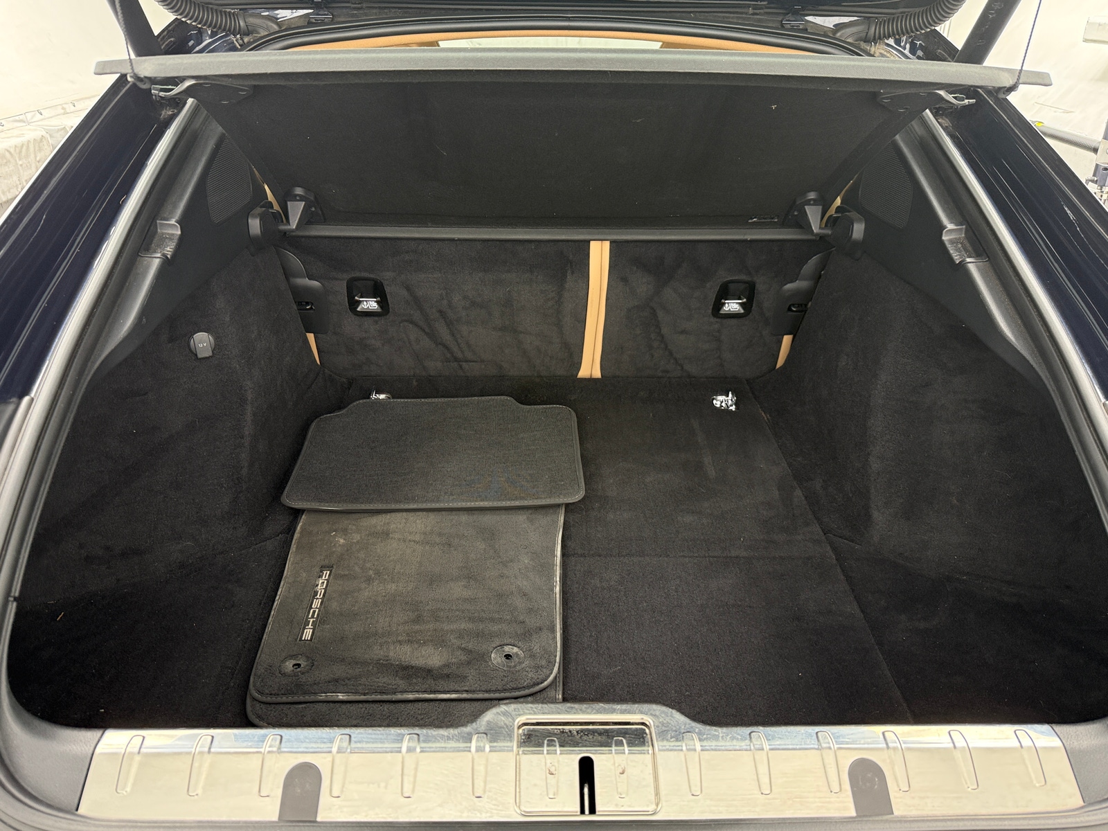 Thumbnail: 2018 Porsche Panamera - 6