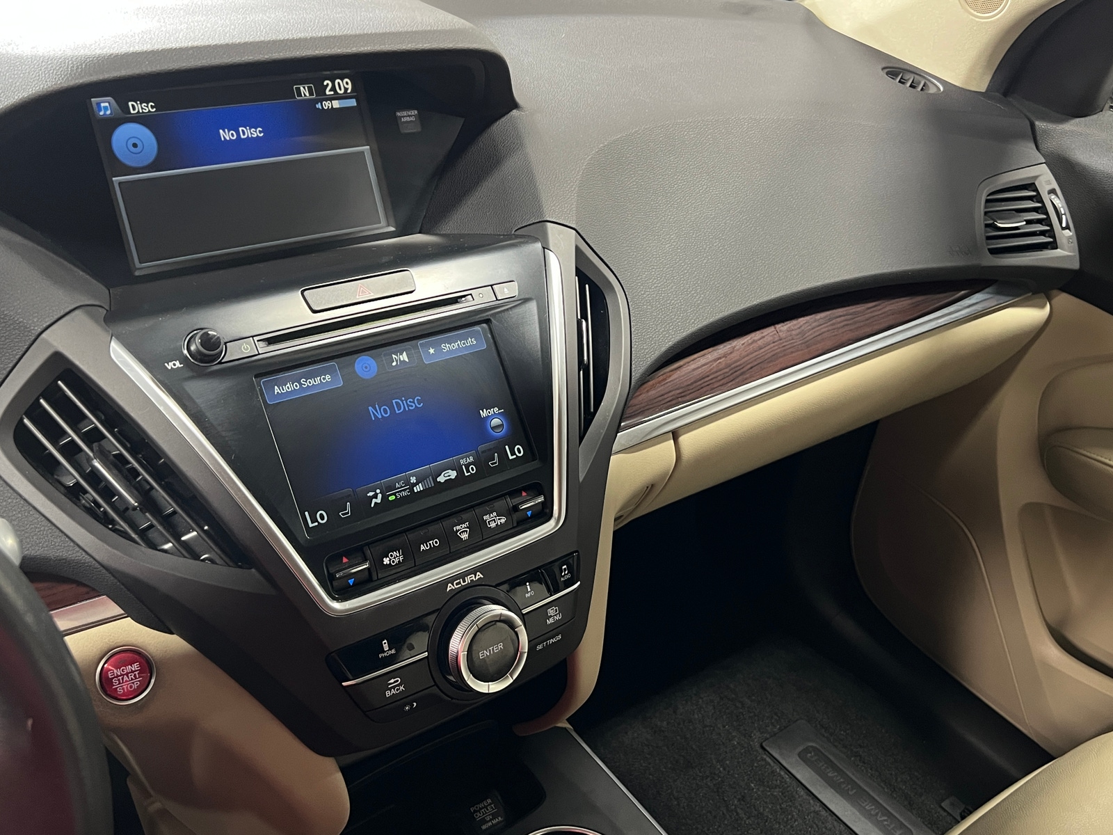 Thumbnail: 2016 Acura MDX - 3