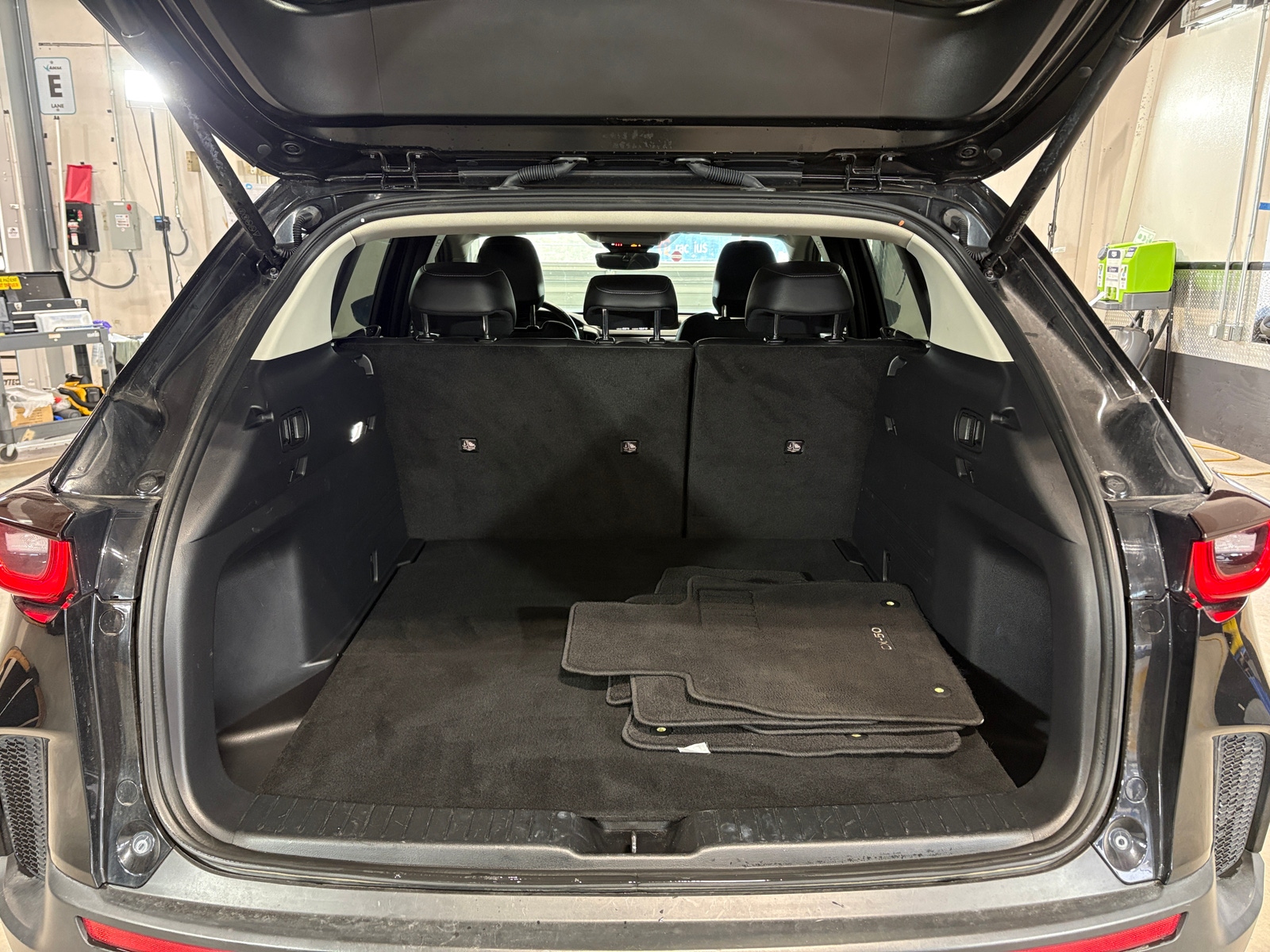 Thumbnail: 2023 Mazda CX-50 - 6