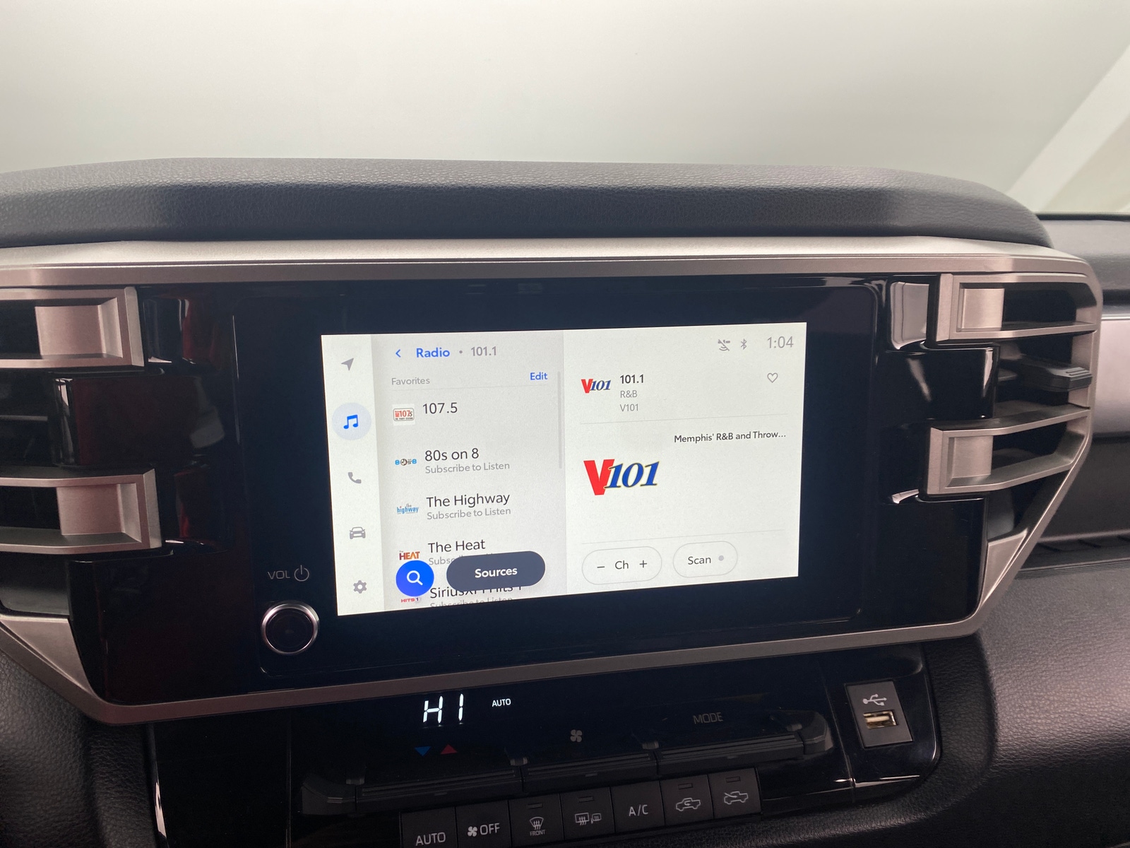 Thumbnail: 2025 Toyota Tundra - 4