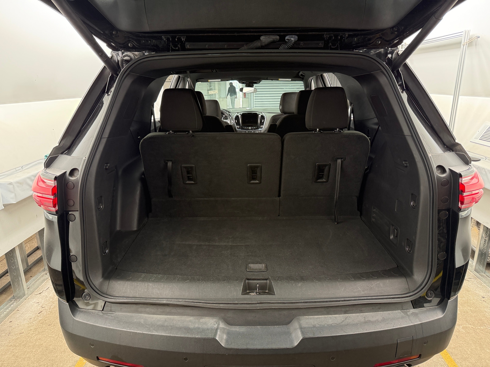 Thumbnail: 2023 Chevrolet Traverse - 7