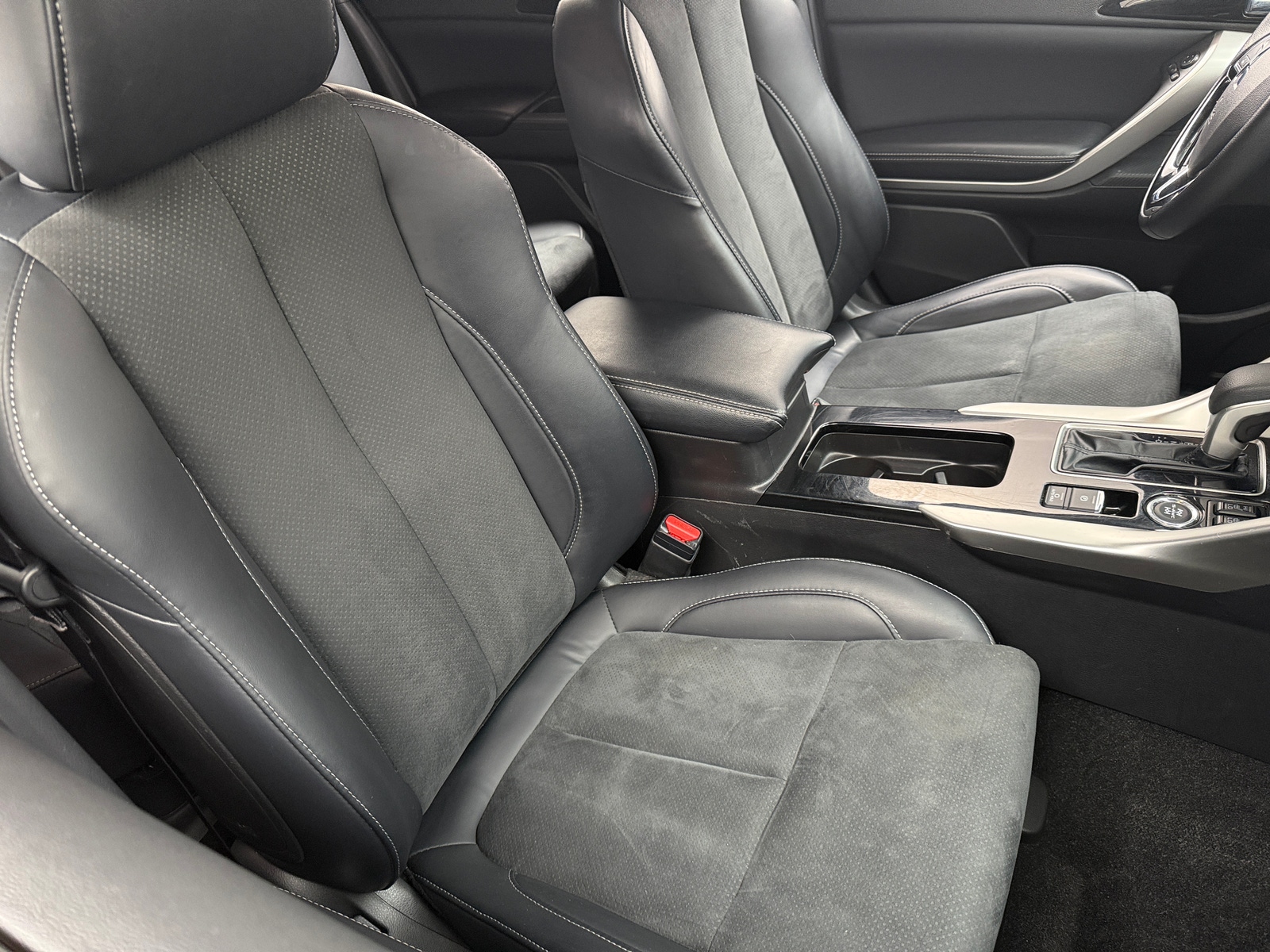 Thumbnail: 2024 Mitsubishi Eclipse Cross - 2