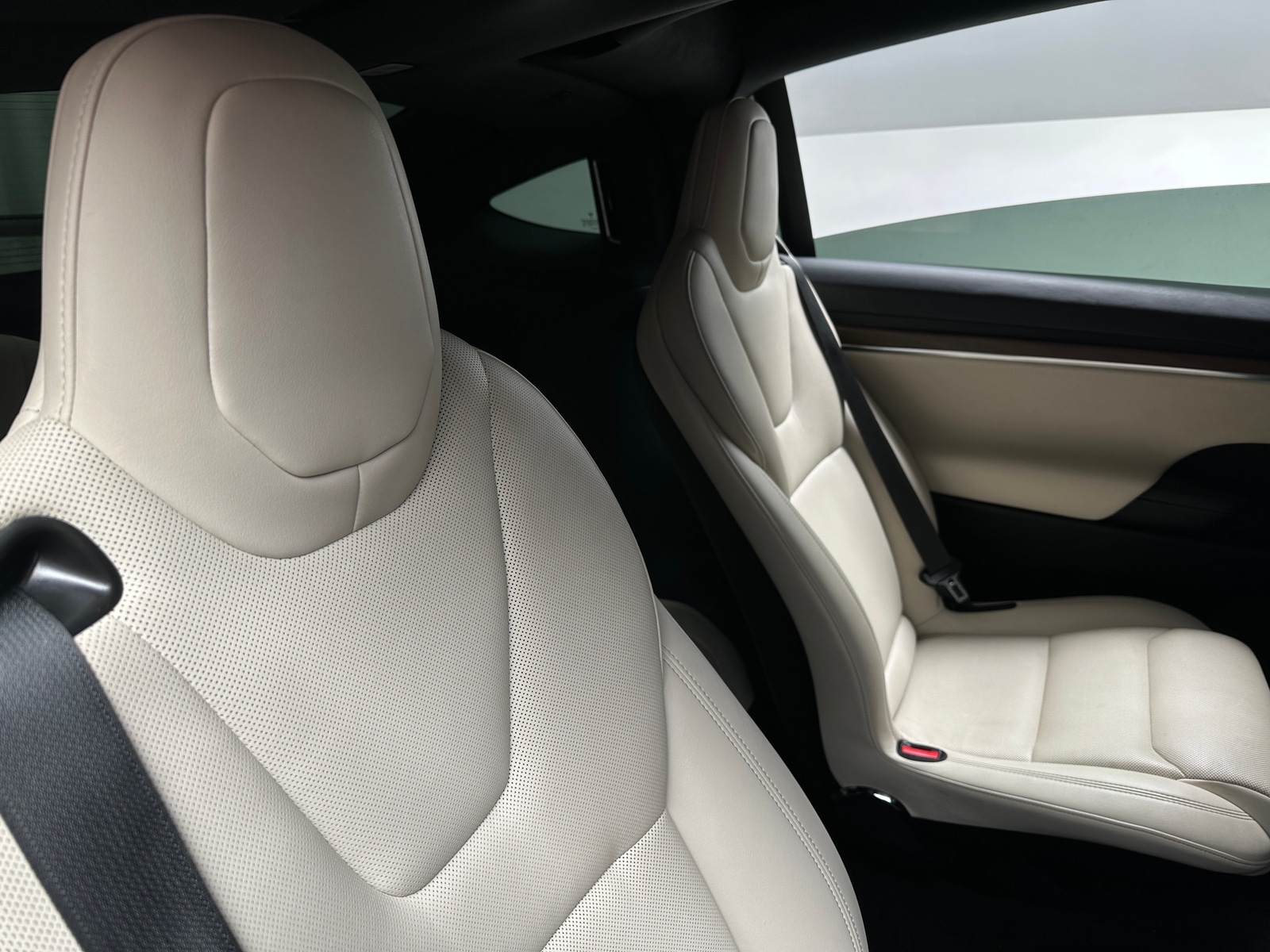 Thumbnail: 2022 Tesla Model X - 5