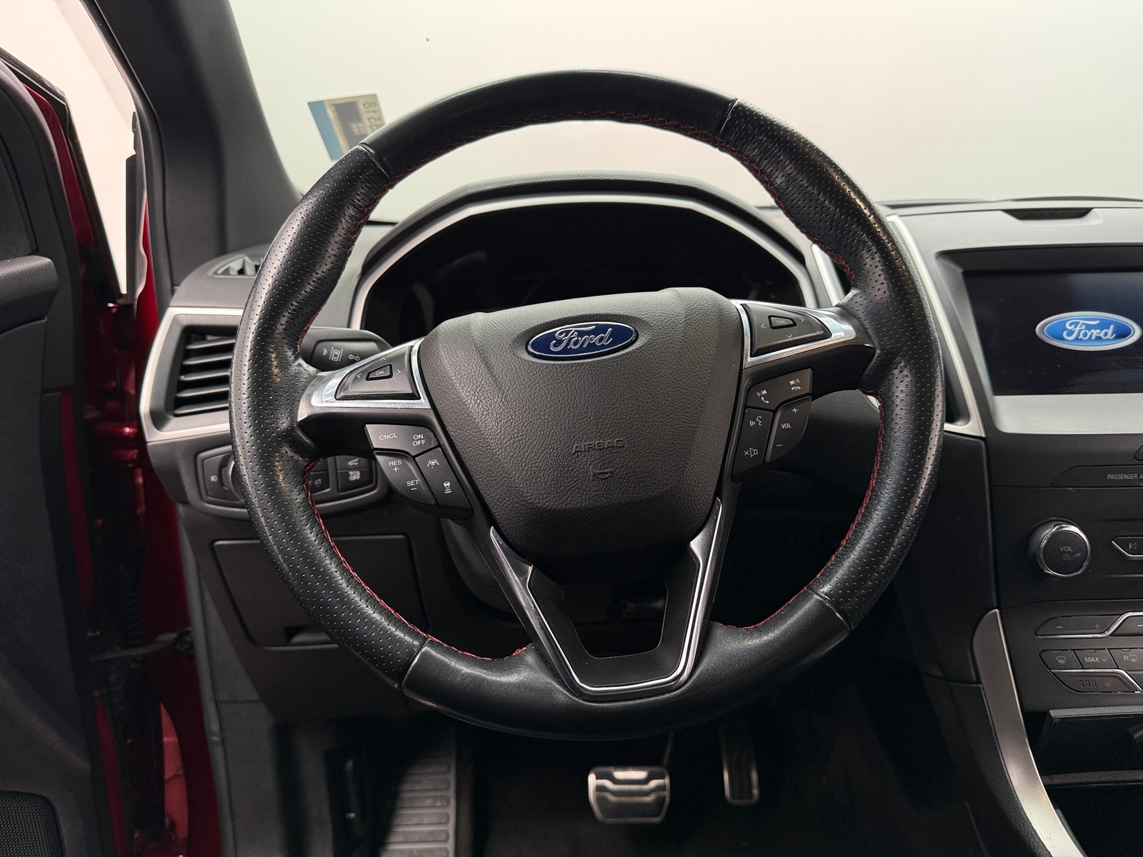 Thumbnail: 2020 Ford Edge - 4