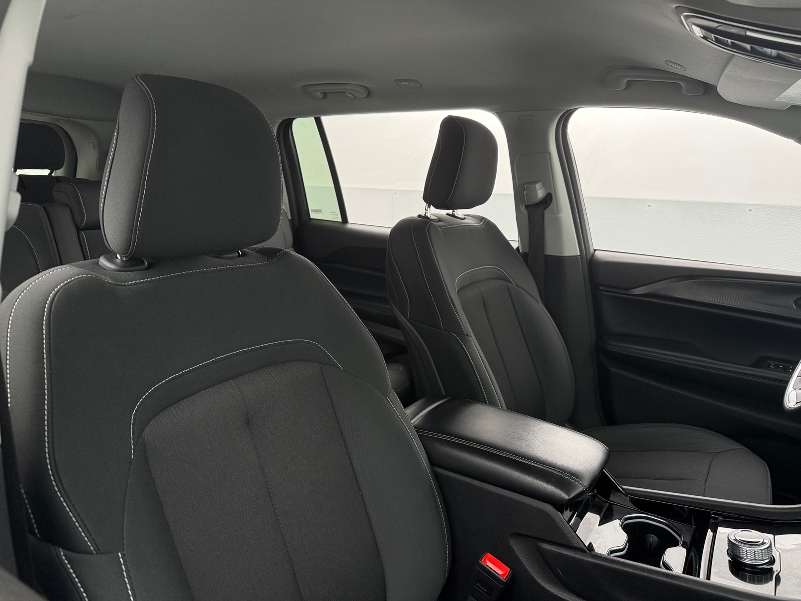 Thumbnail: 2023 Jeep Grand Cherokee L - 2