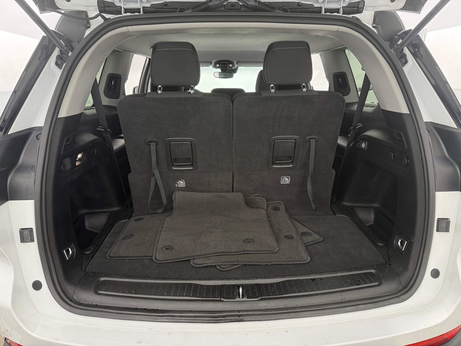 Thumbnail: 2023 Jeep Grand Cherokee L - 7