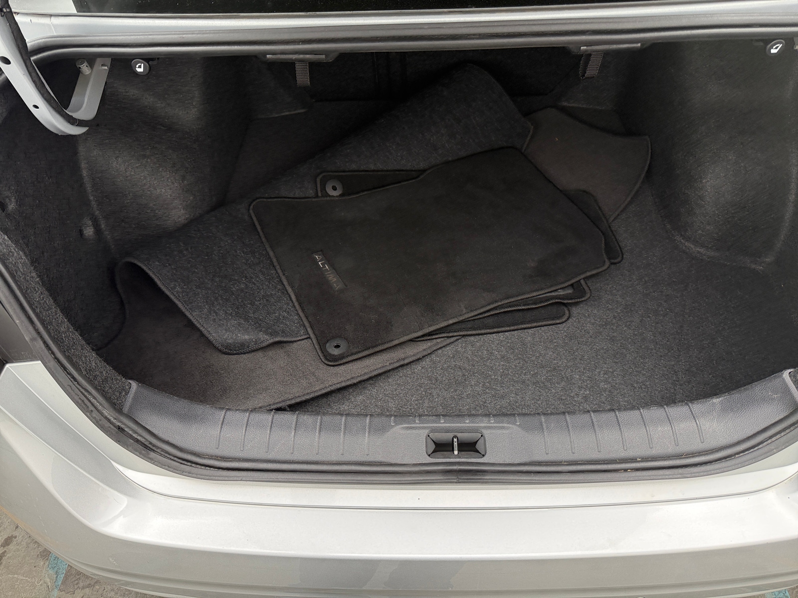 Thumbnail: 2025 Nissan Altima - 7