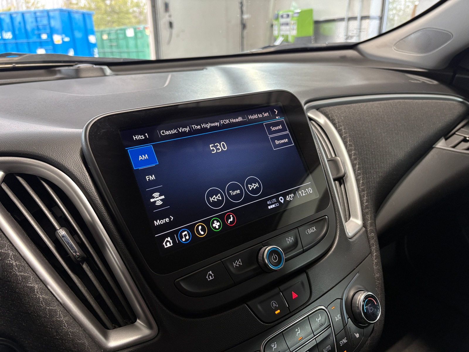 Thumbnail: 2024 Chevrolet Malibu - 4