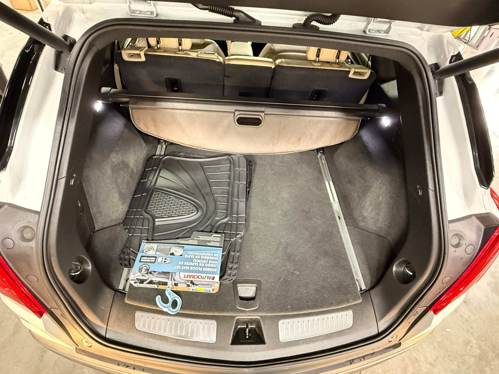 Thumbnail: 2017 Cadillac XT5 - 6