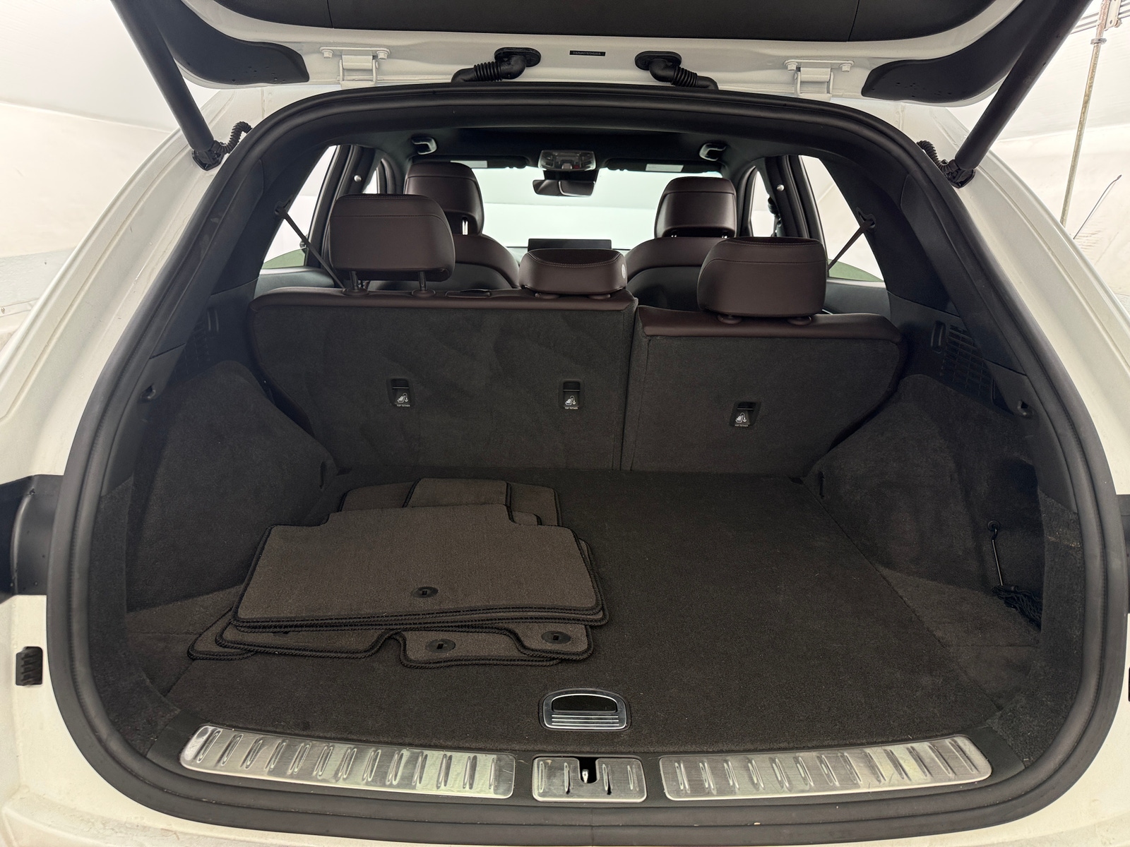 Thumbnail: 2025 Genesis GV70 - 6