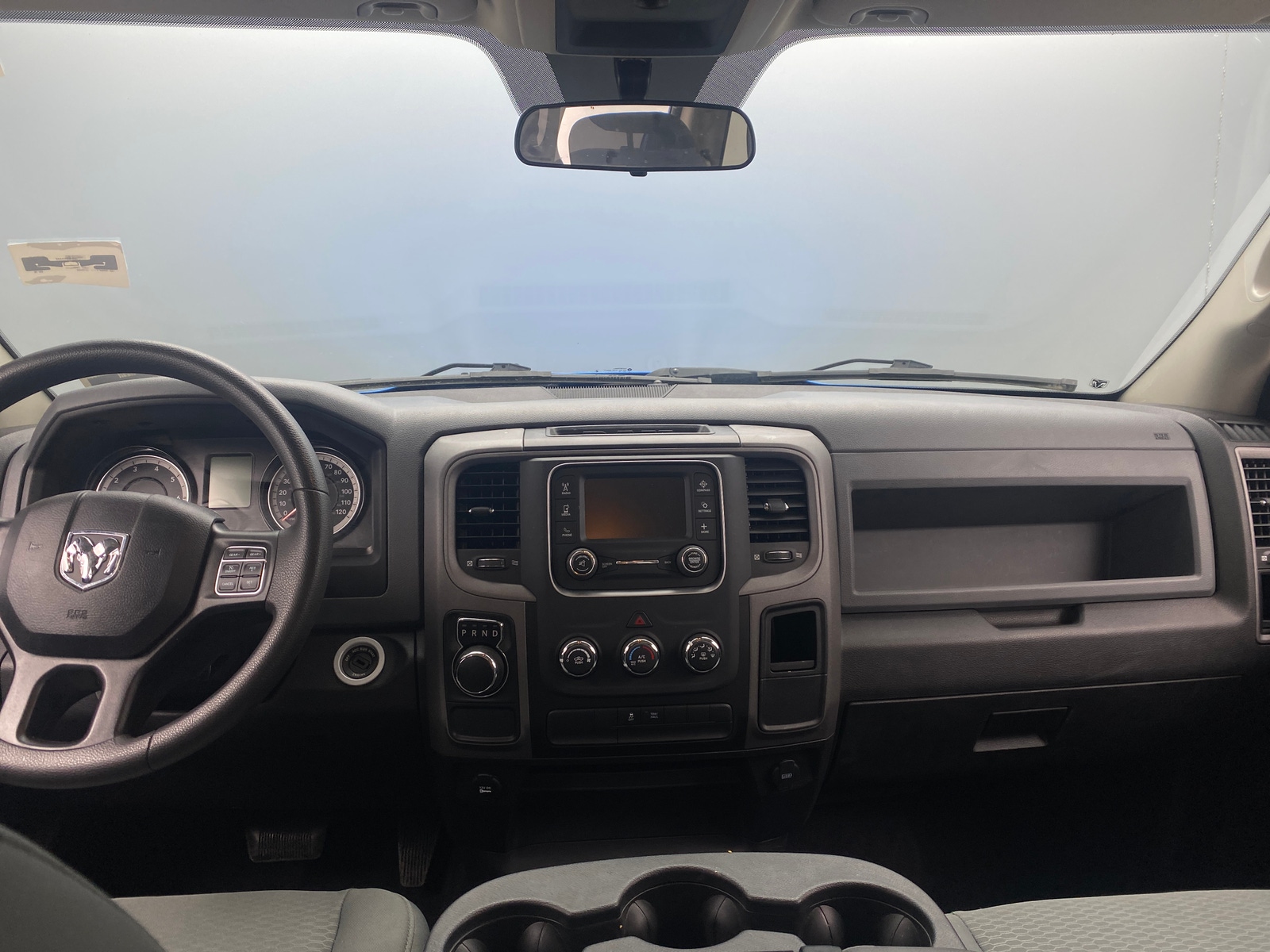 Thumbnail: 2020 RAM 1500 Classic - 3