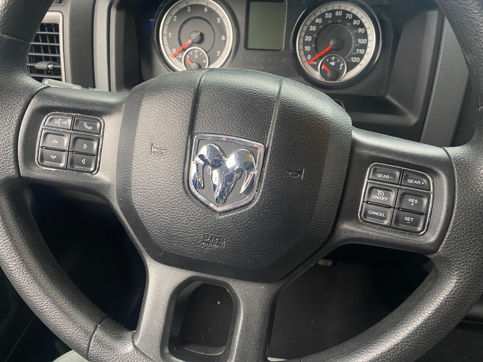 Thumbnail: 2020 RAM 1500 Classic - 5