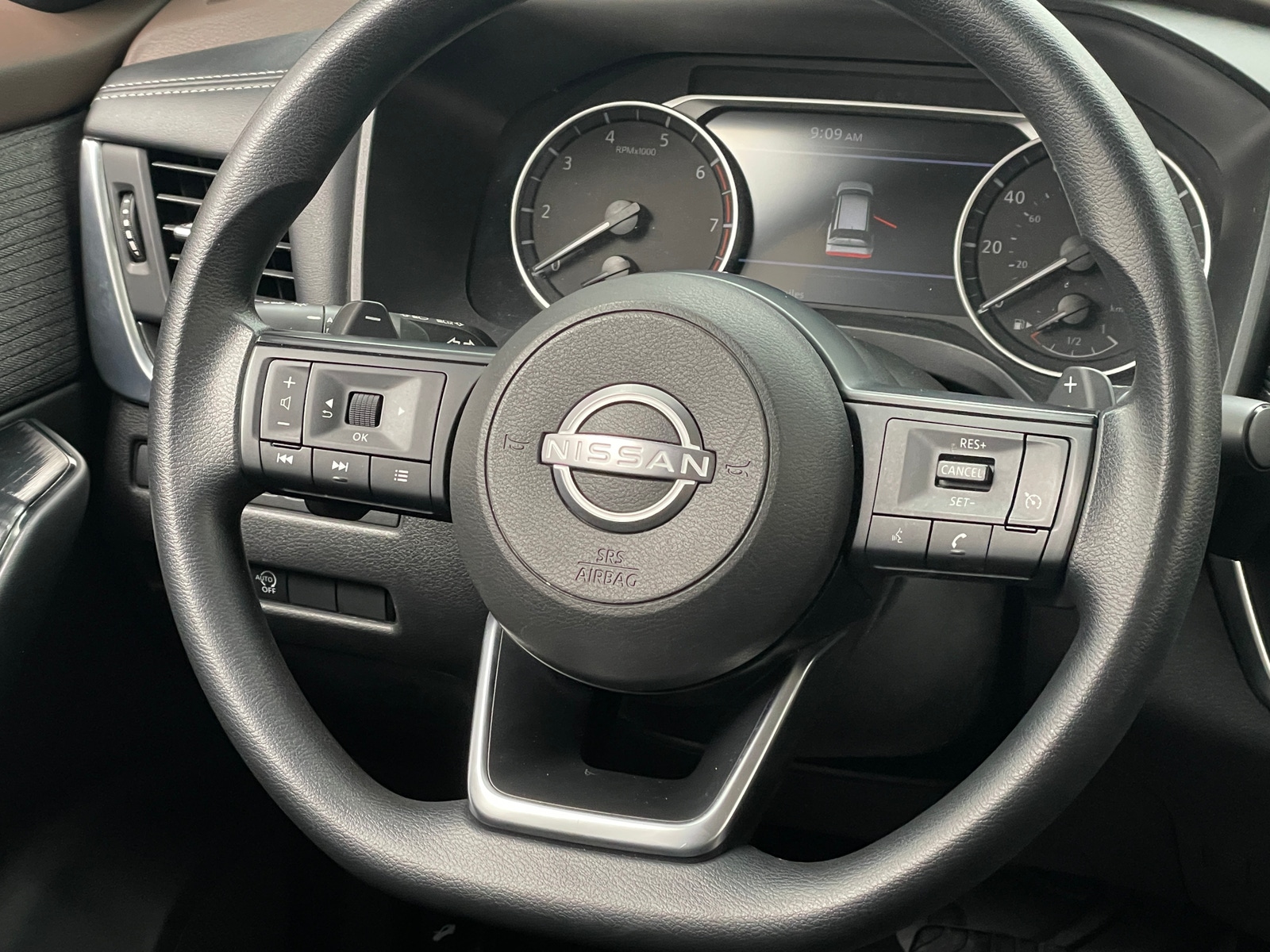 Thumbnail: 2023 Nissan Rogue - 5