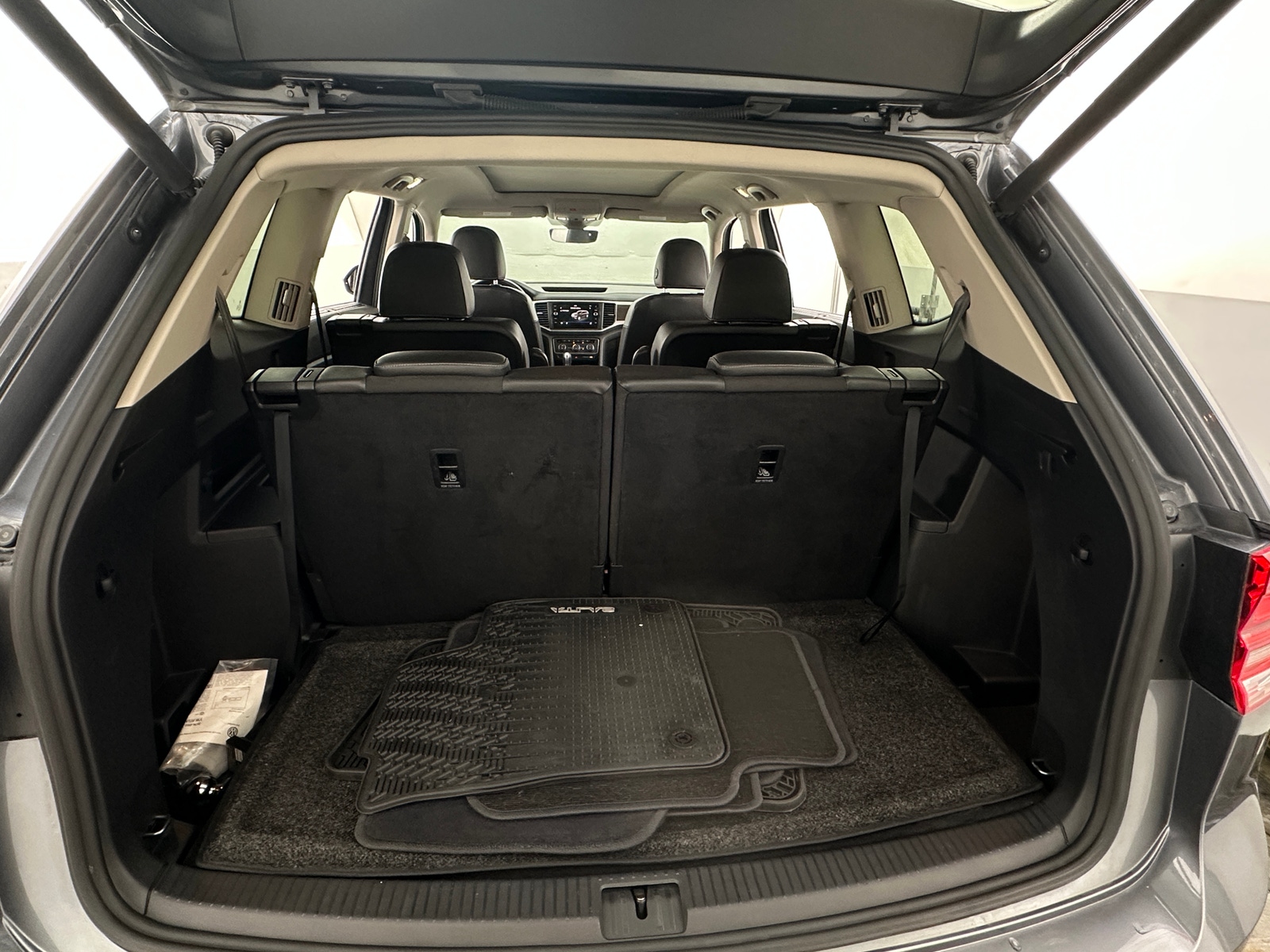 Thumbnail: 2019 Volkswagen Atlas - 6