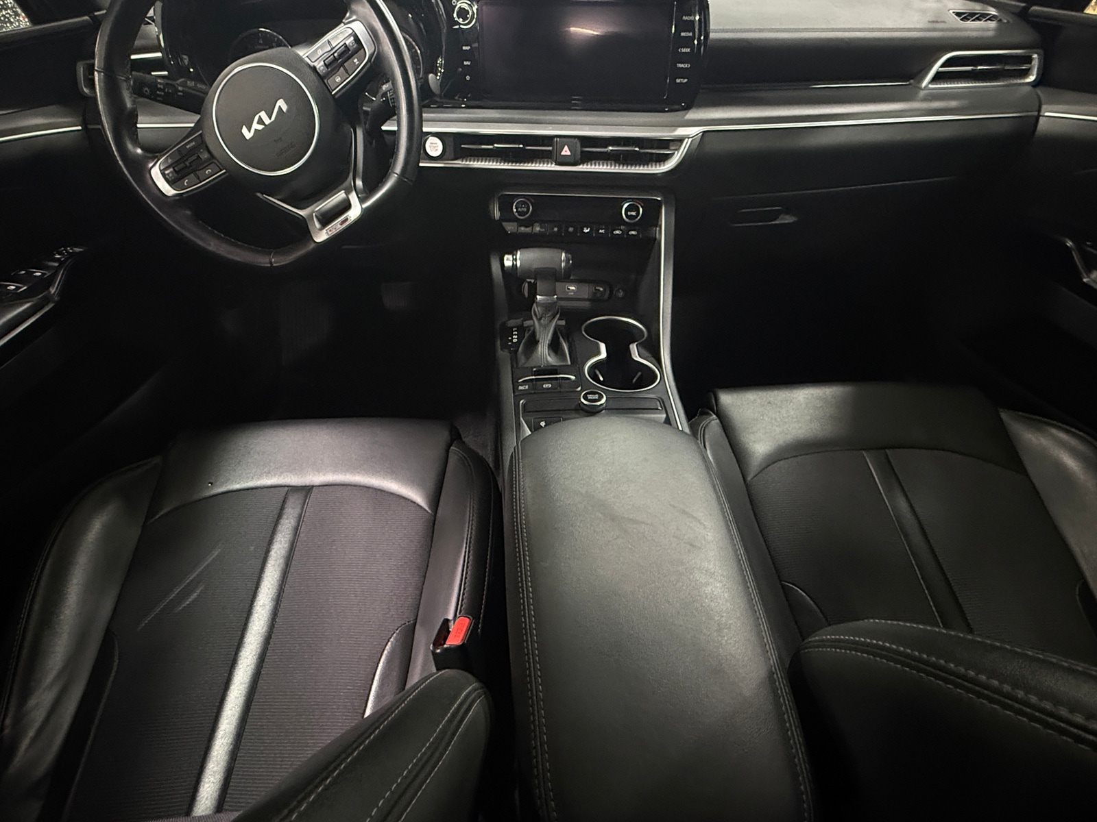 Thumbnail: 2022 Kia K5 - 2