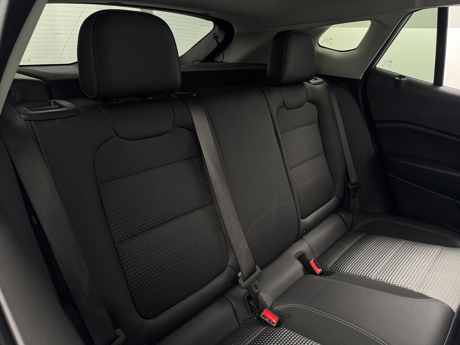 Thumbnail: 2025 Chevrolet Trax - 6