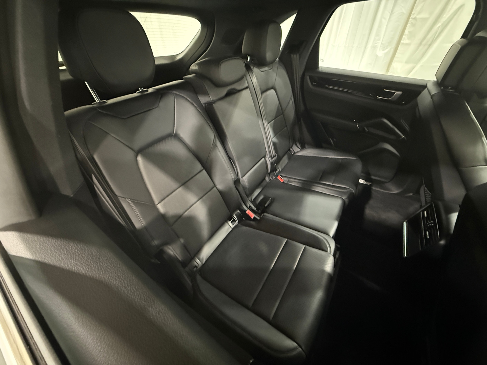 Thumbnail: 2019 Porsche Cayenne - 5