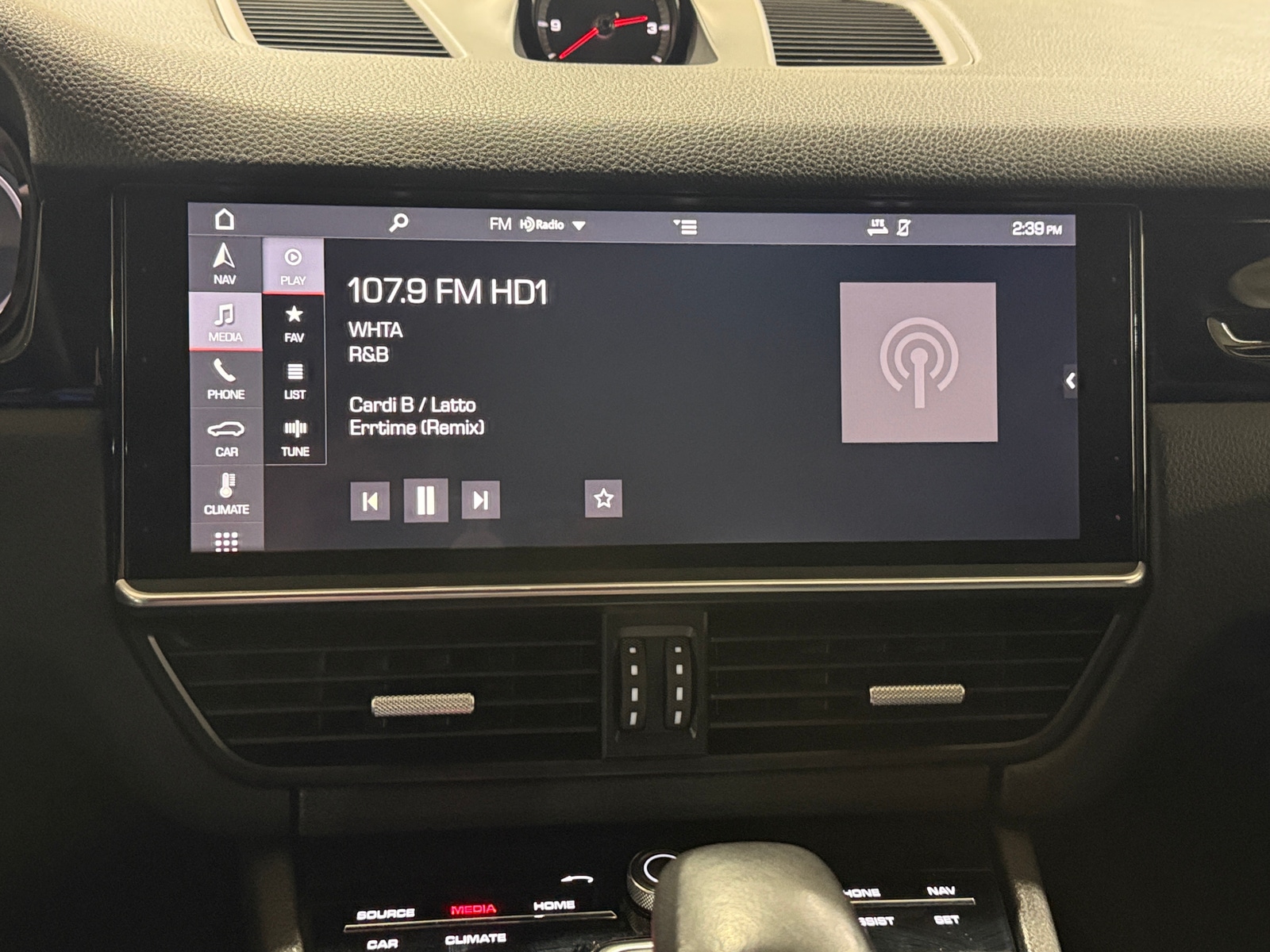 Thumbnail: 2019 Porsche Cayenne - 3