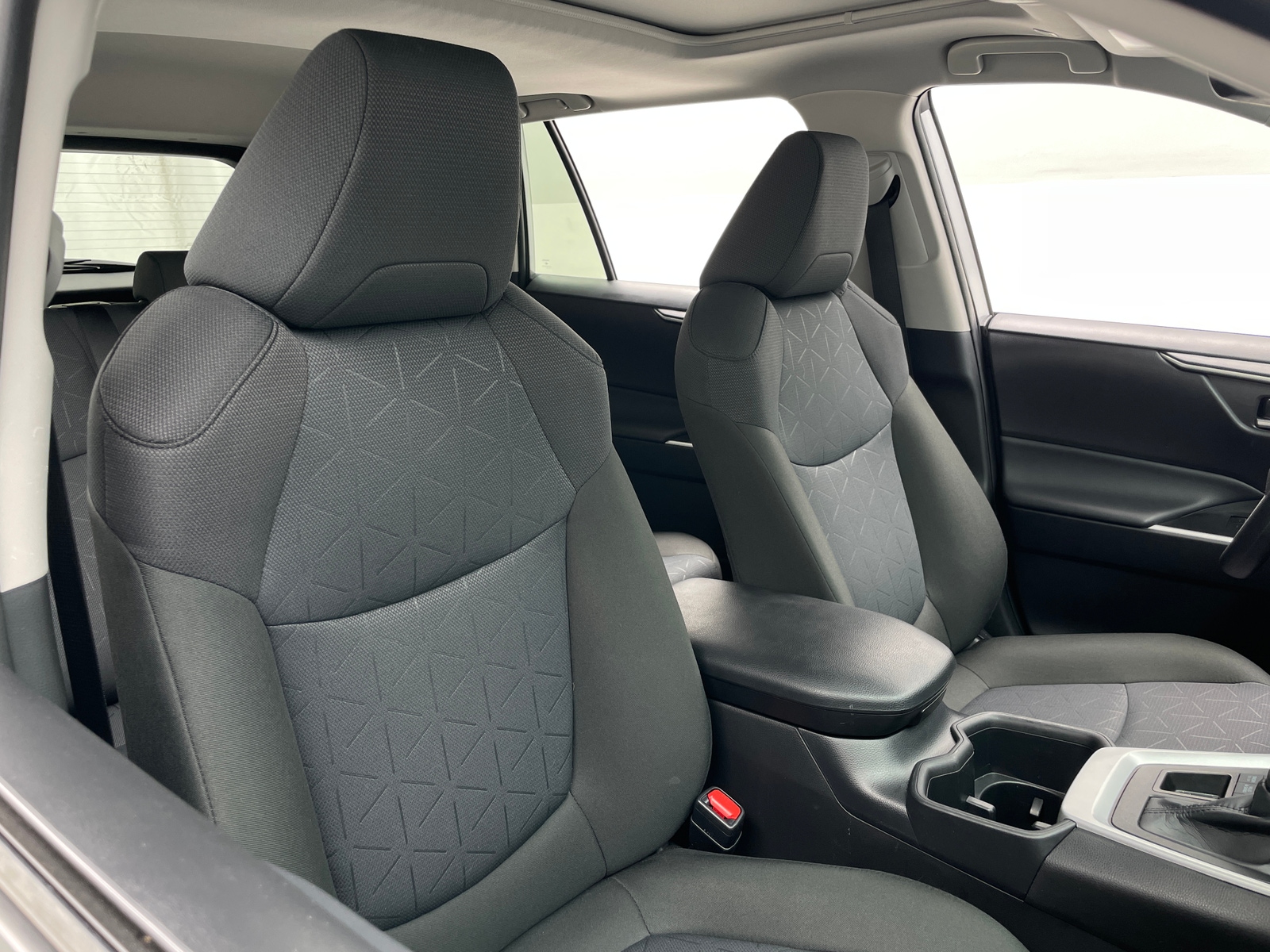 Thumbnail: 2025 Toyota RAV4 - 2