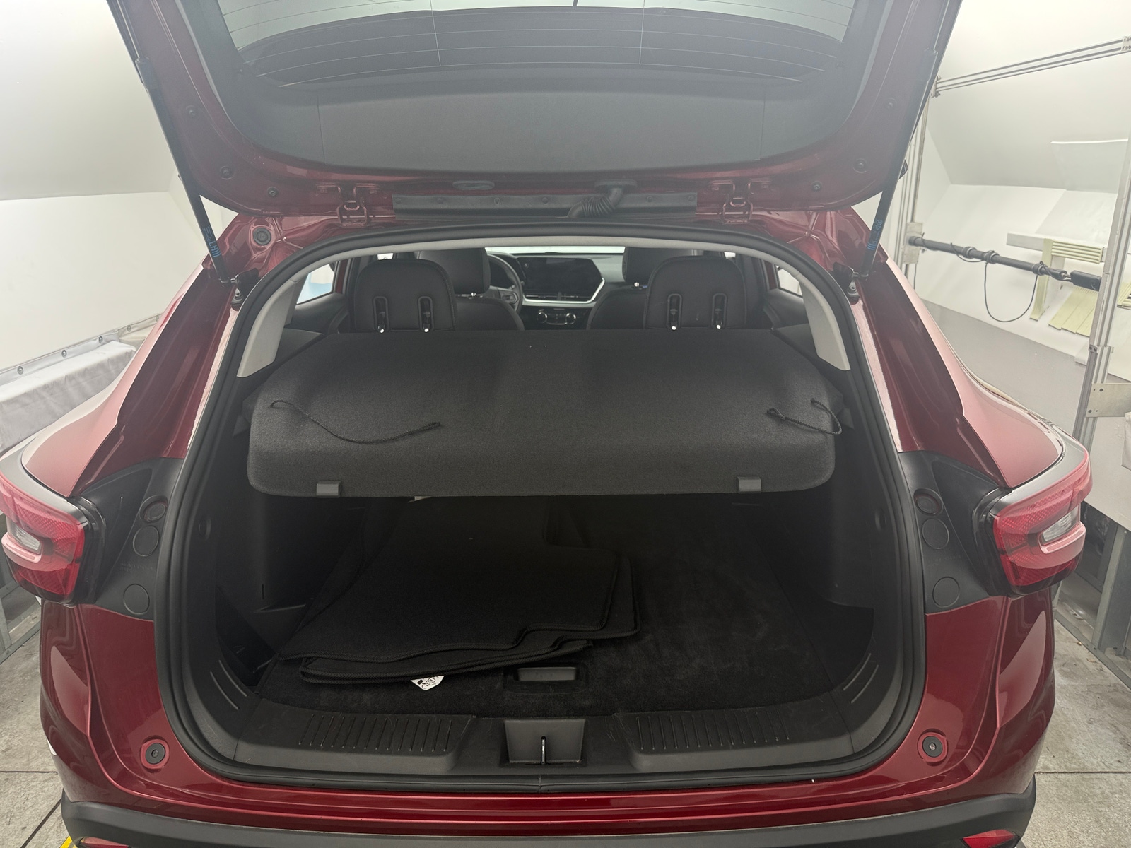 Thumbnail: 2025 Chevrolet Trax - 7