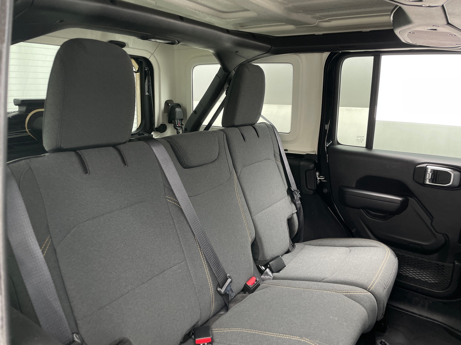 Thumbnail: 2025 Jeep Wrangler - 6