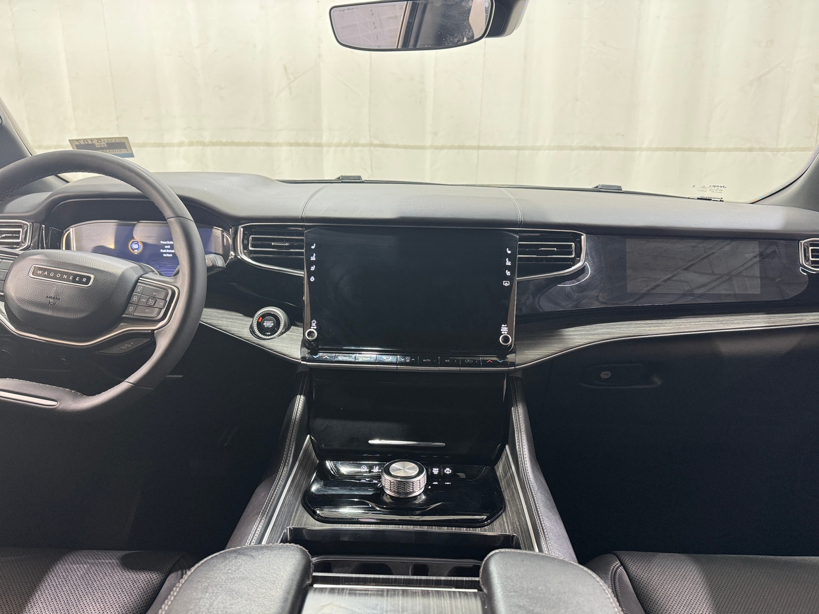 Thumbnail: 2023 Jeep Wagoneer - 2