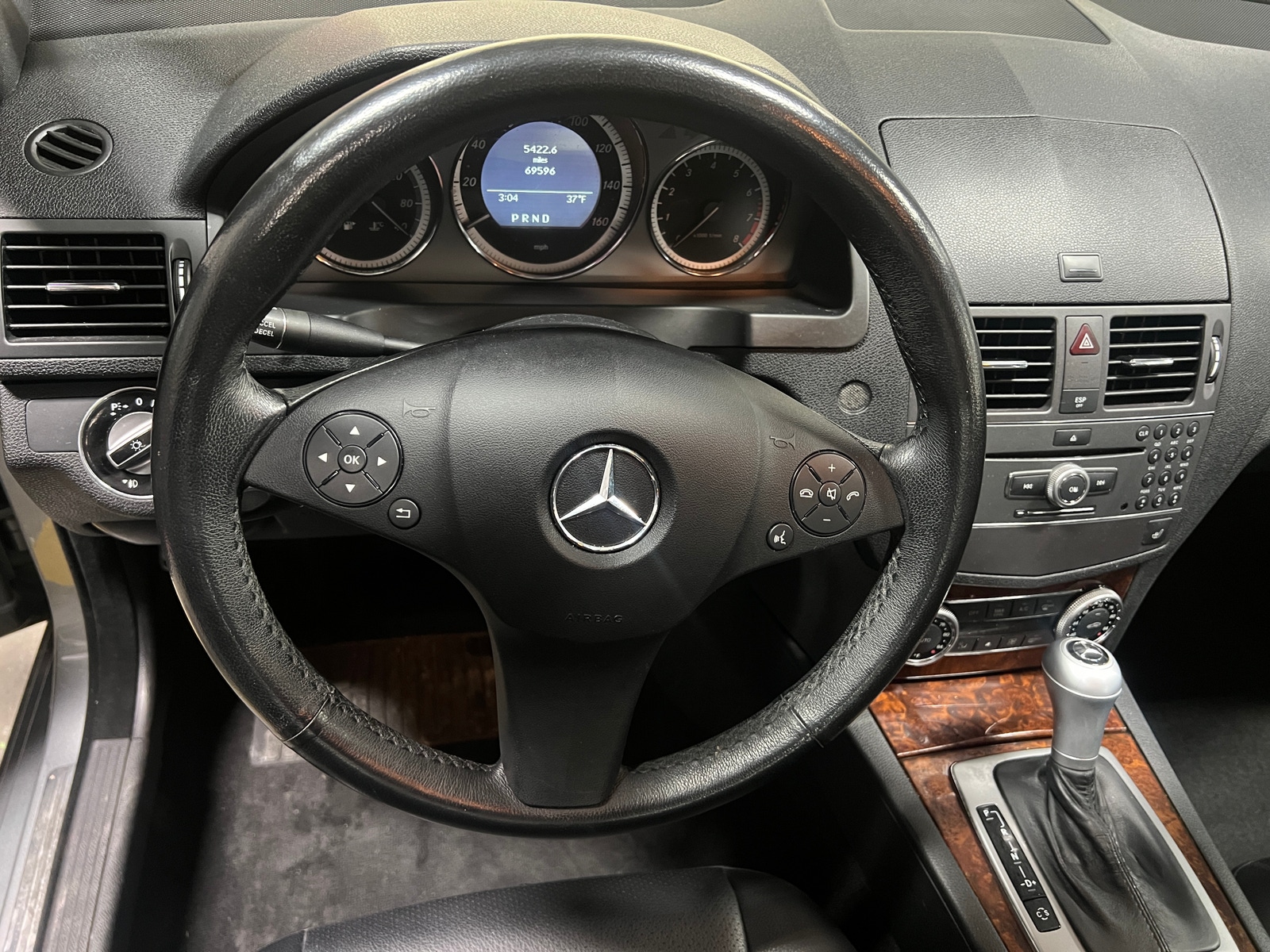 Thumbnail: 2010 Mercedes-Benz C-Class - 4