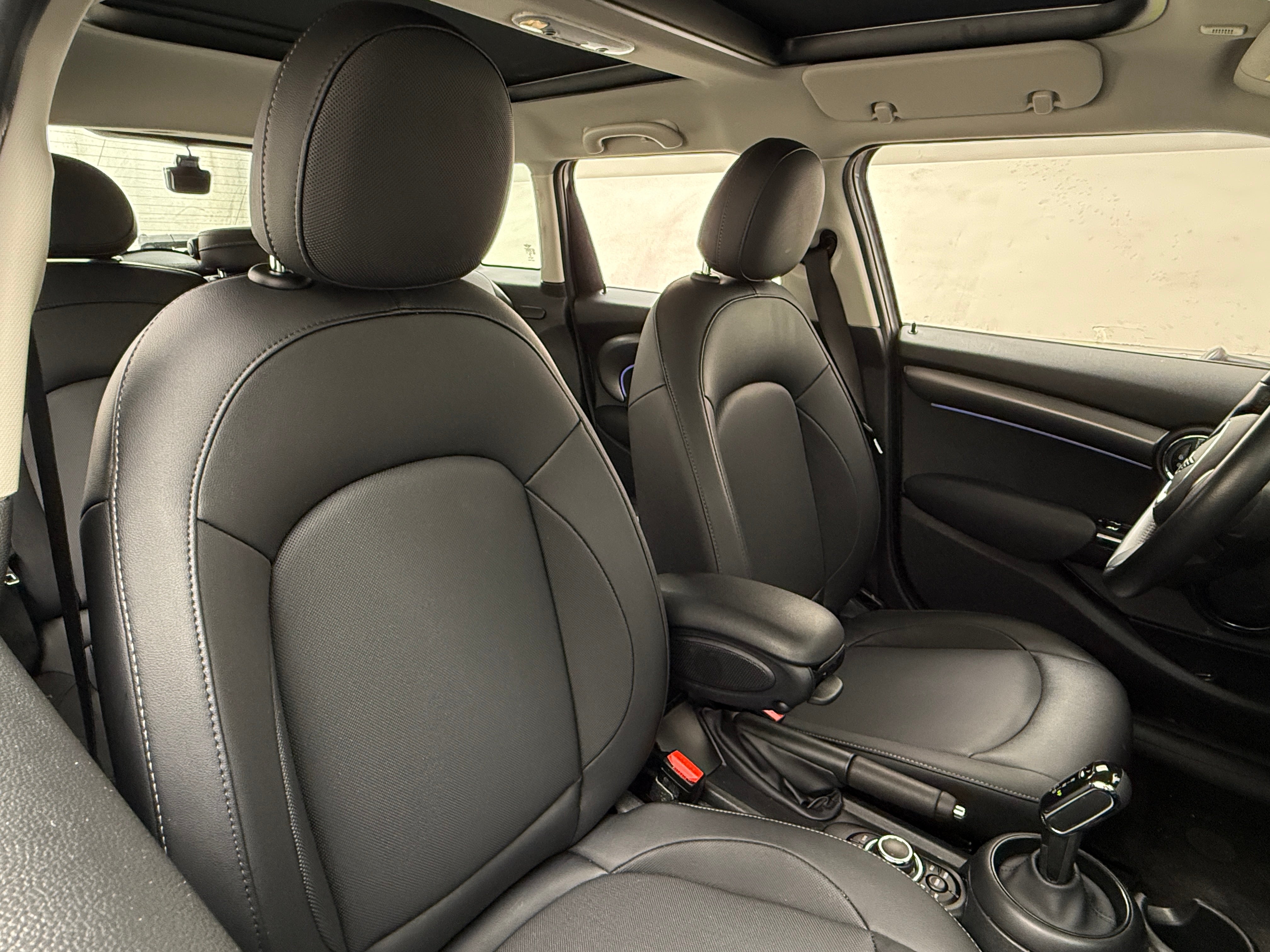 2023 MINI Hardtop 4 Door