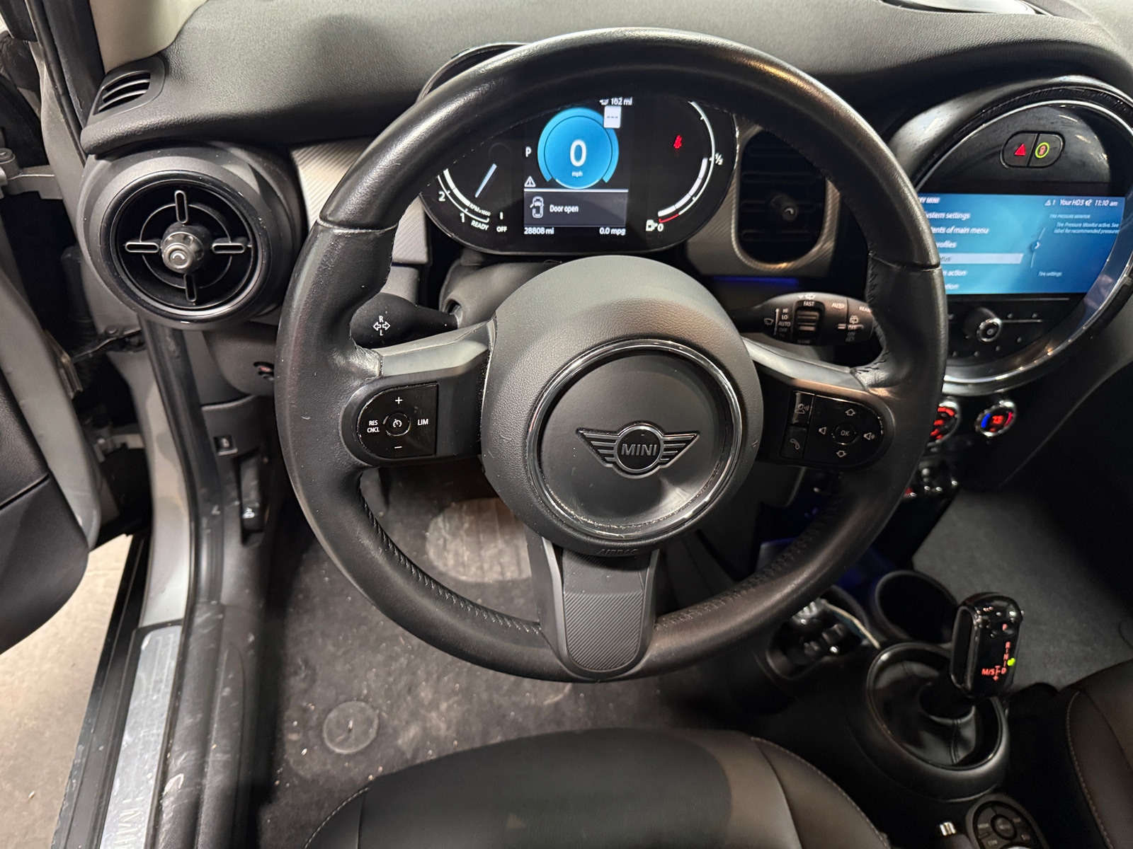 Thumbnail: 2023 MINI Cooper Hardtop - 4