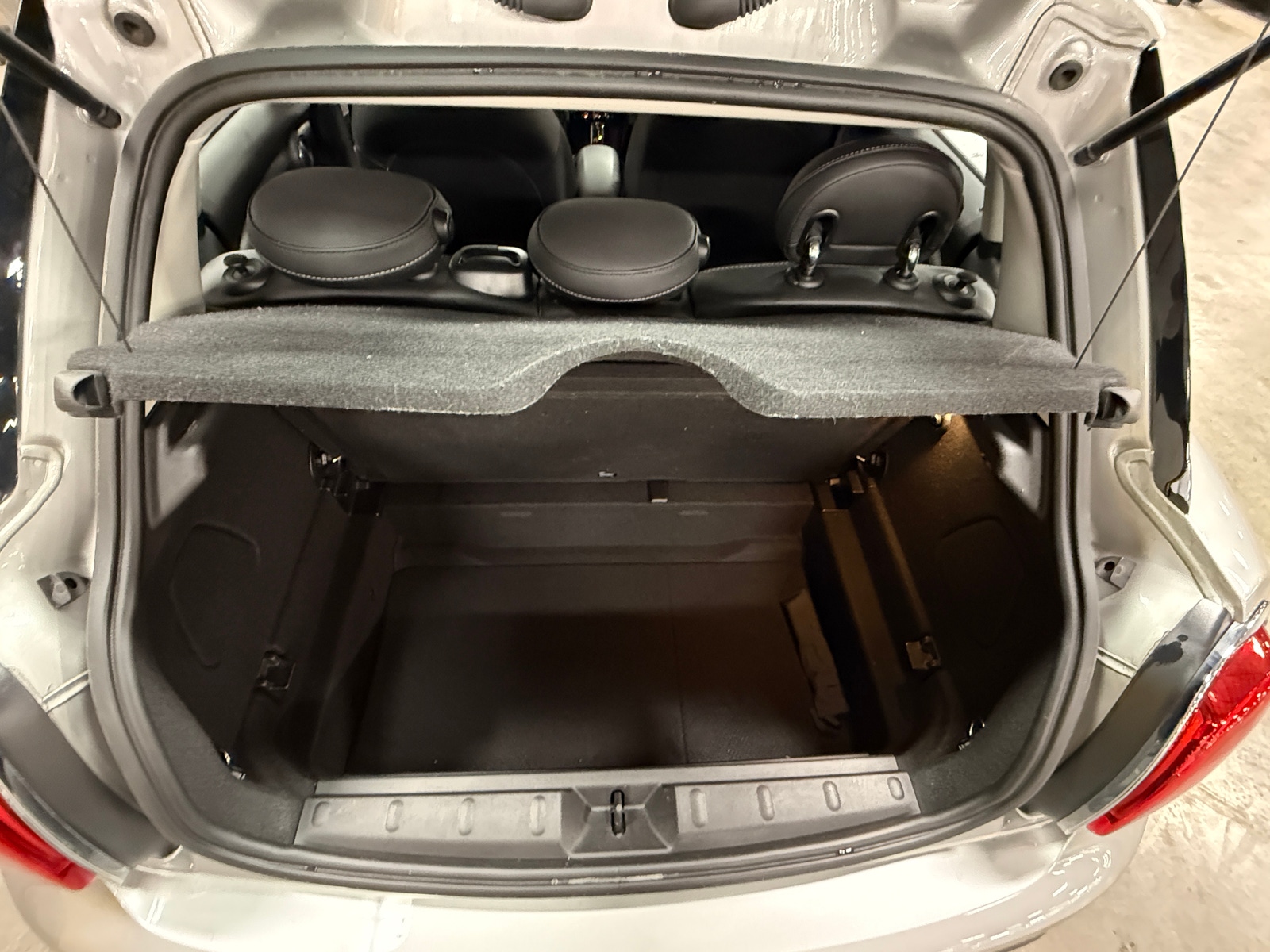 Thumbnail: 2023 MINI Cooper Hardtop - 6