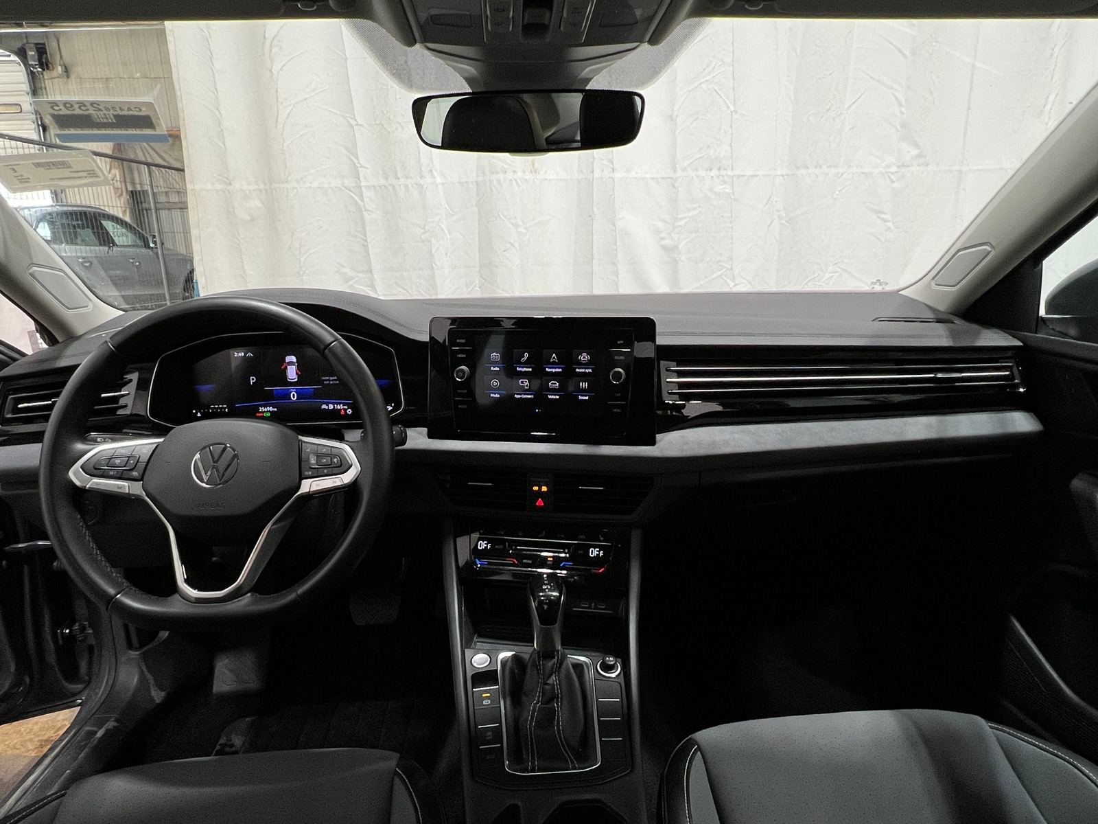 Thumbnail: 2025 Volkswagen Jetta - 2