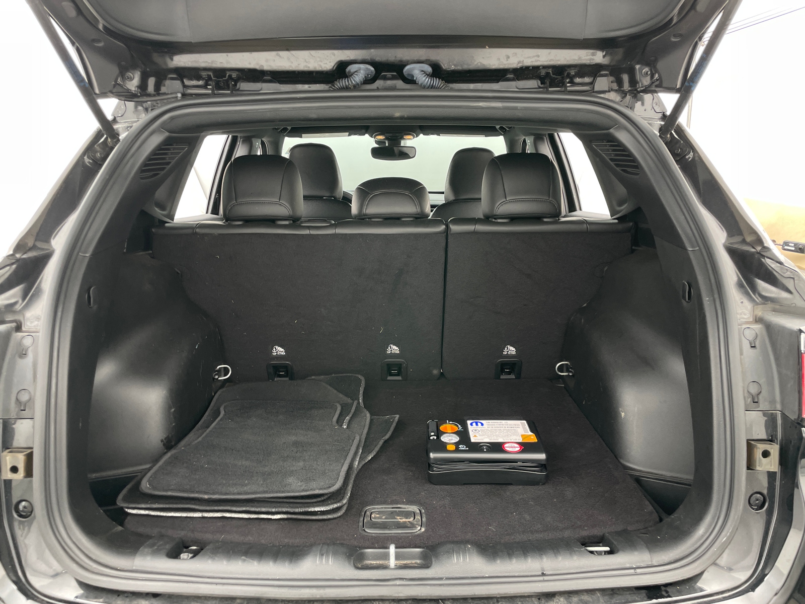 Thumbnail: 2023 Jeep Compass - 6