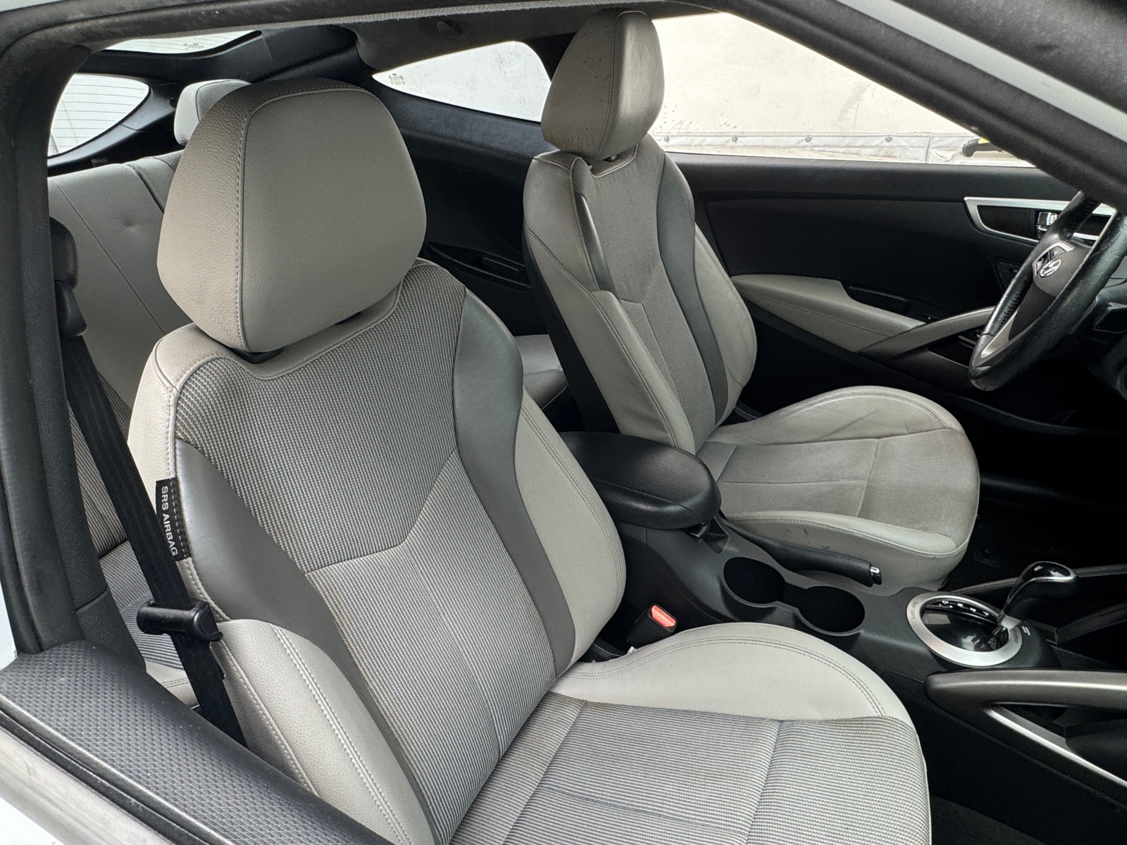 Thumbnail: 2013 Hyundai Veloster - 2