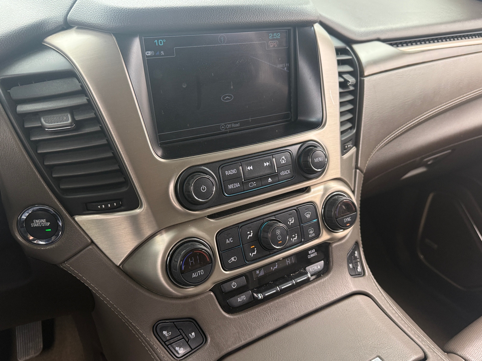 Thumbnail: 2018 GMC Yukon - 3